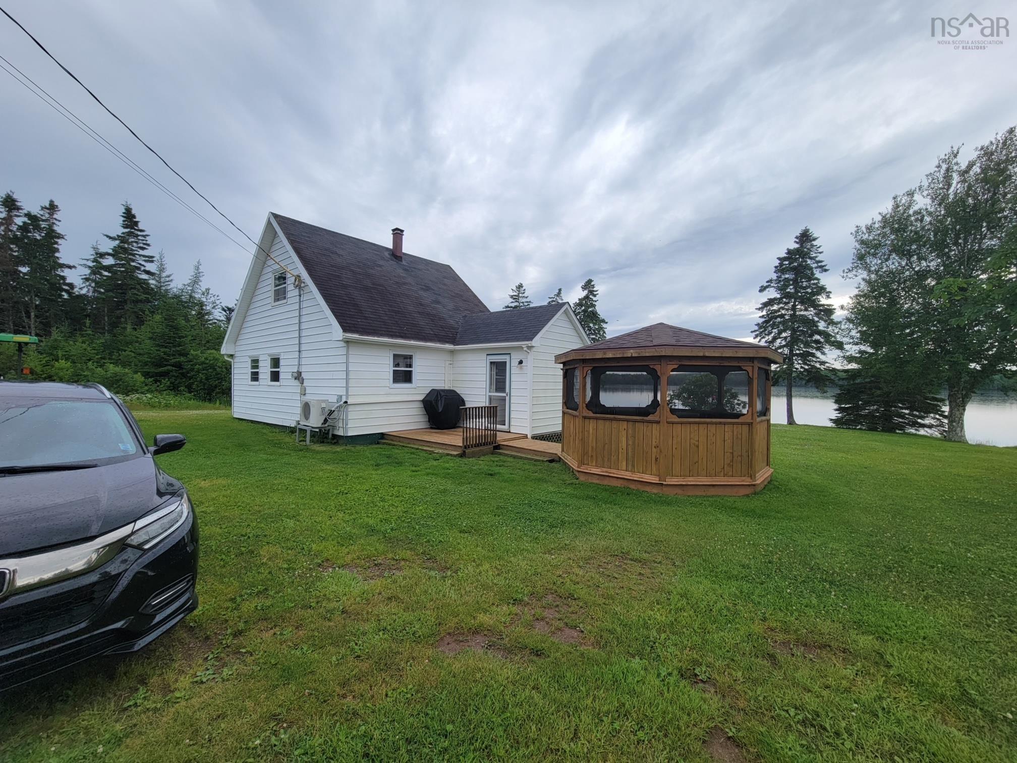$289,900.00: 2280 Loch Lomond Road, Enon