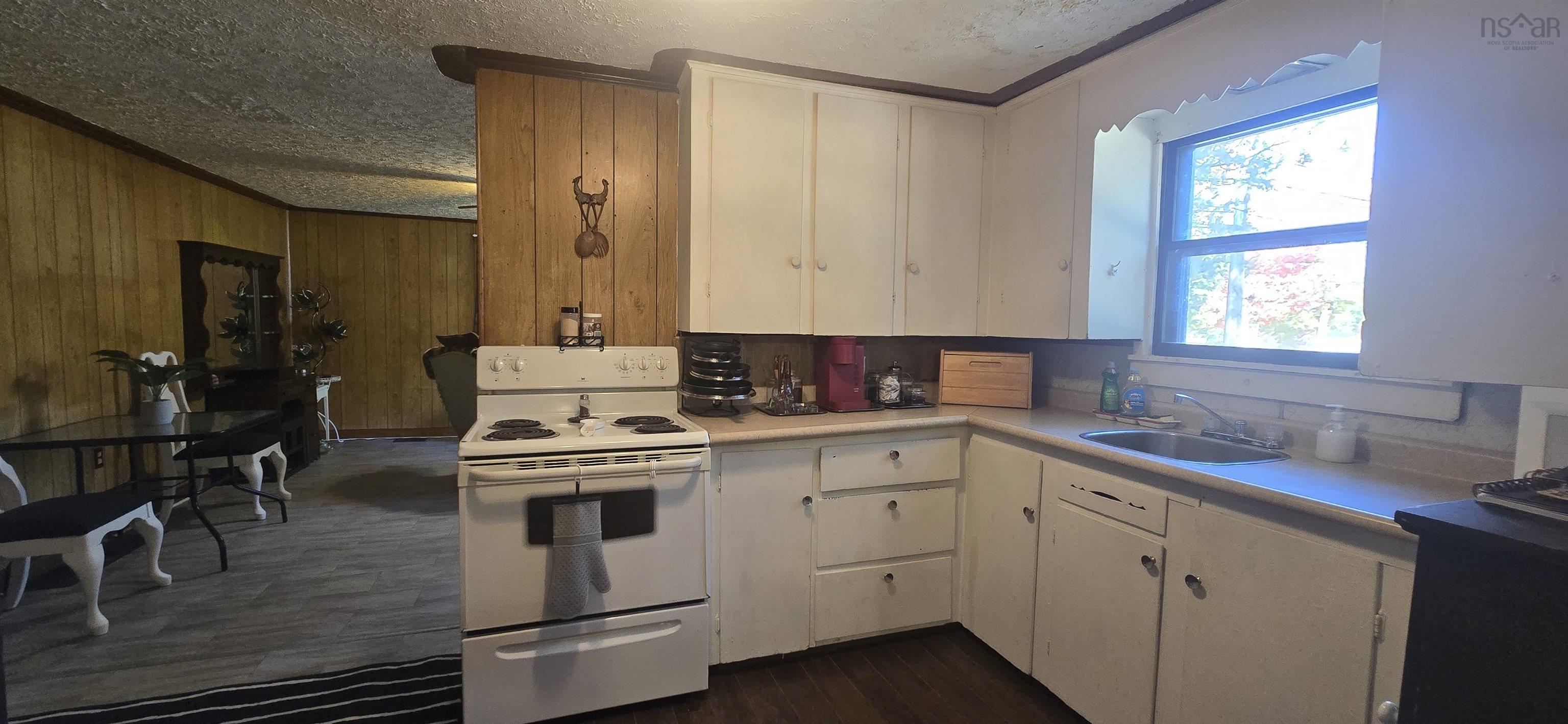 $525,000.00: 2082 Highway 1, Auburn