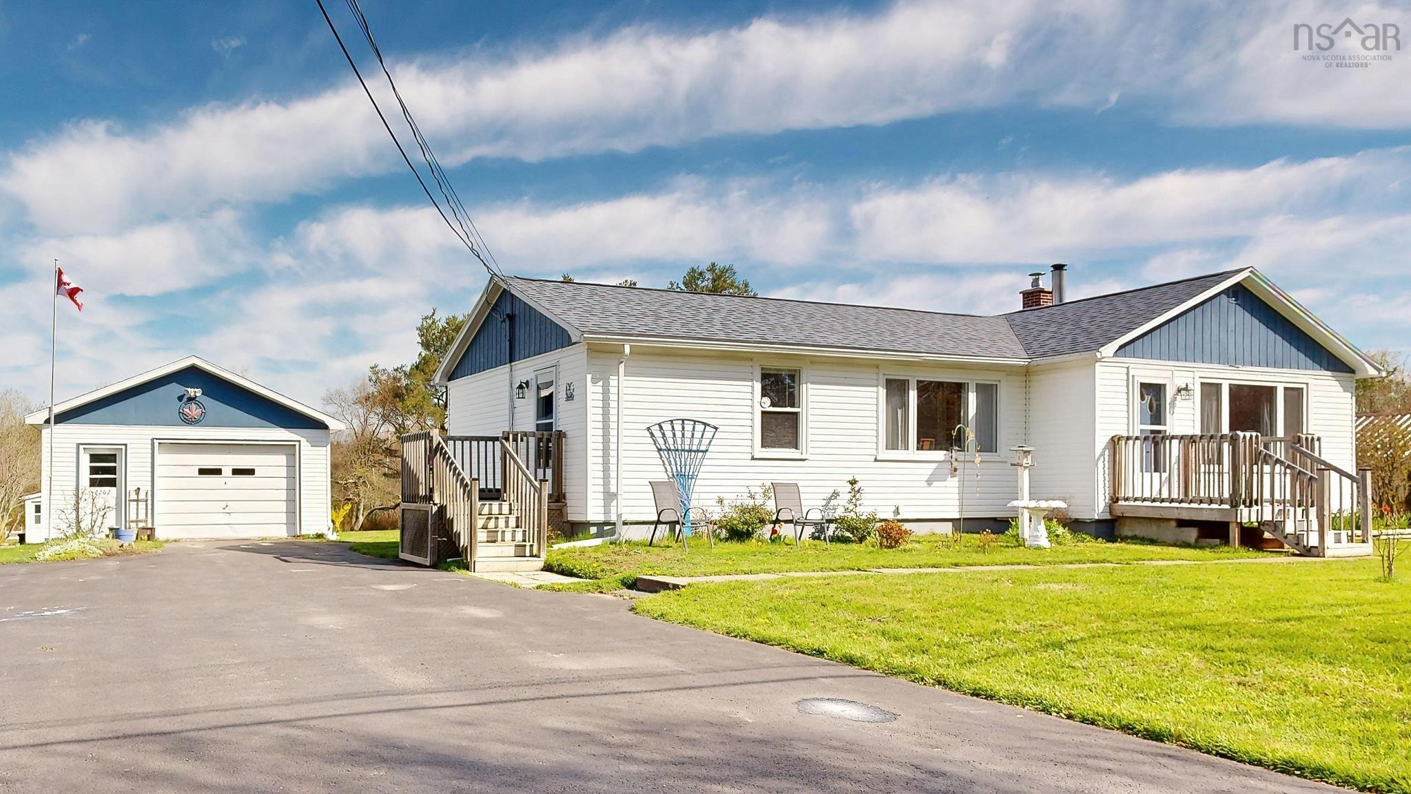 $388,500.00: 2262 Old Mill Road, South Farmington