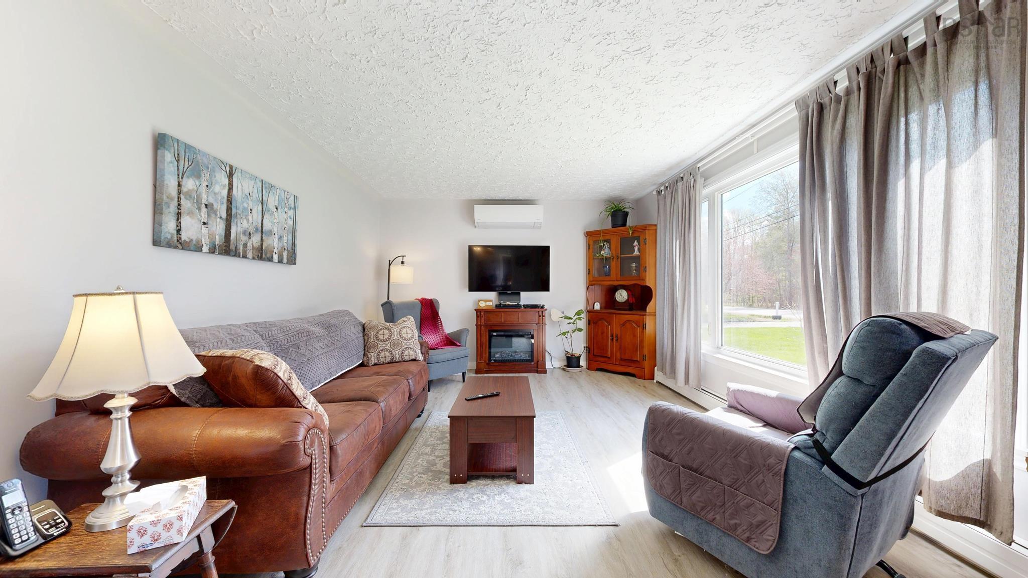 $388,500.00: 2262 Old Mill Road, South Farmington