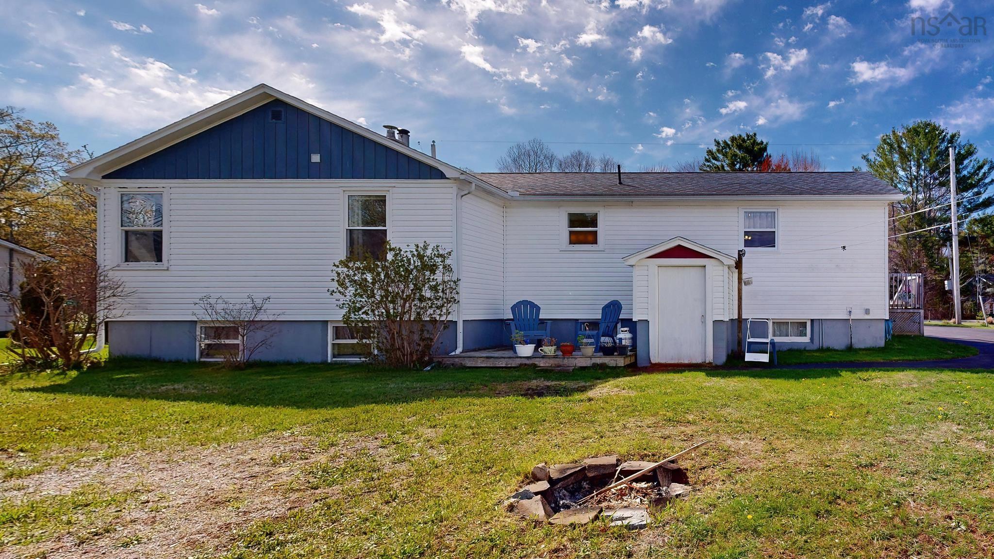$388,500.00: 2262 Old Mill Road, South Farmington