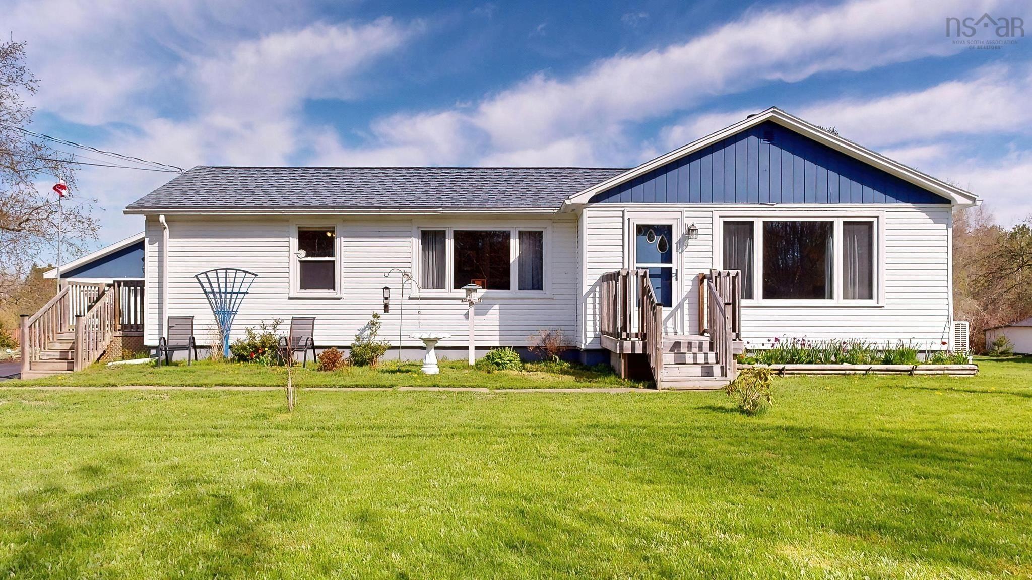 $388,500.00: 2262 Old Mill Road, South Farmington