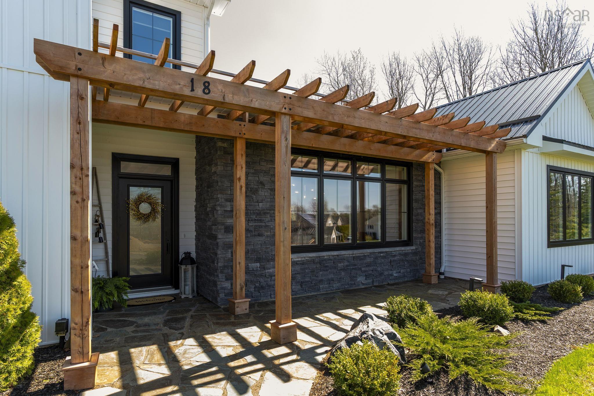 $1,350,000.00: 18 Mount Vincent Drive, Kentville