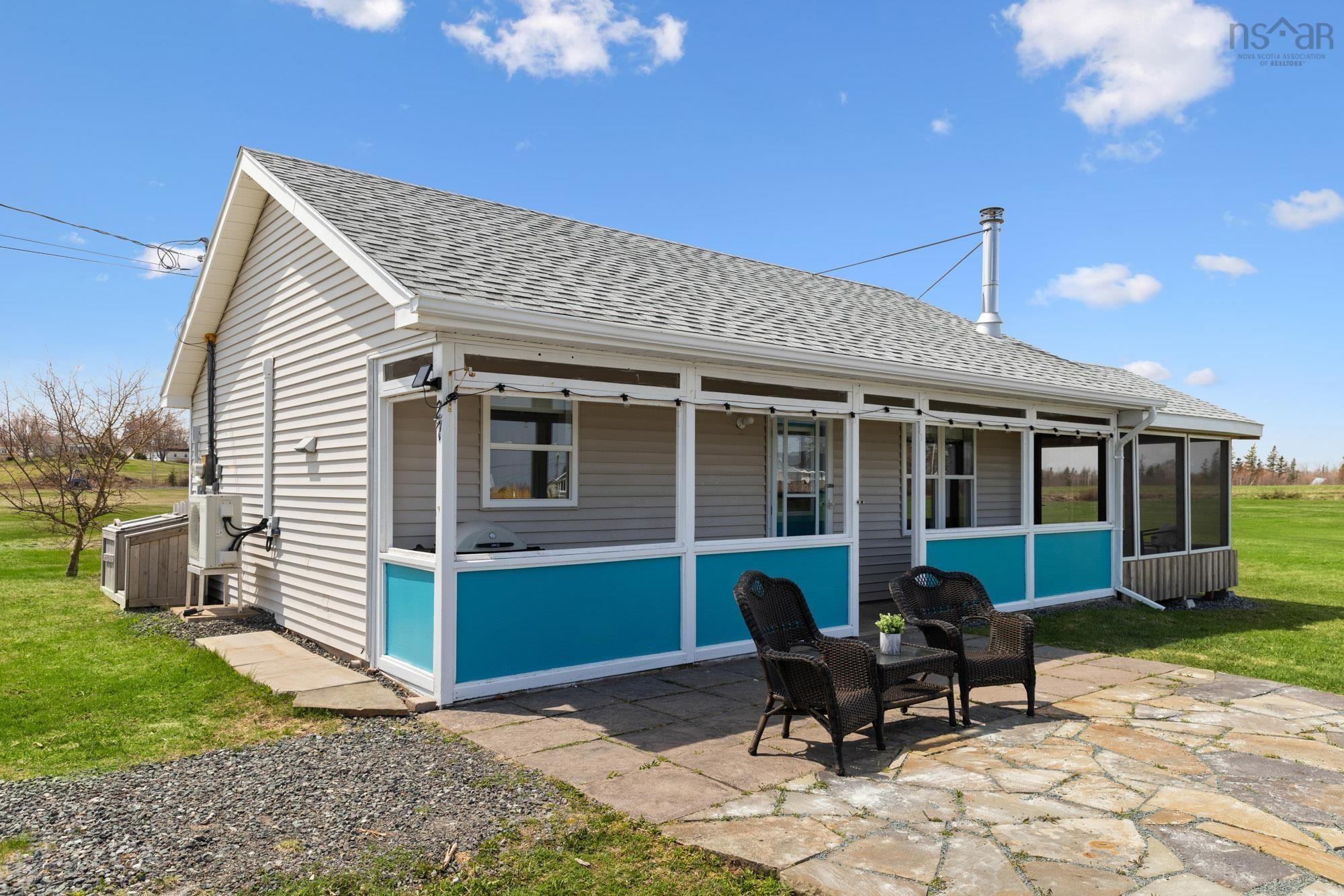 $327,900.00: 27 Island View Crescent, Caribou River