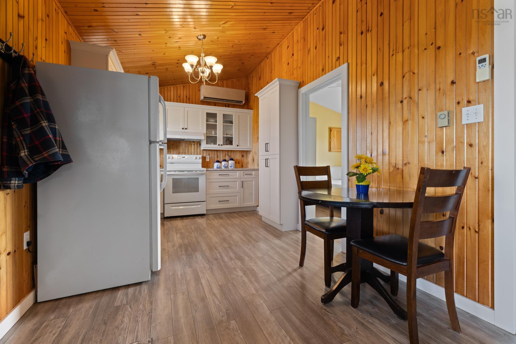 $327,900.00: 27 Island View Crescent, Caribou River