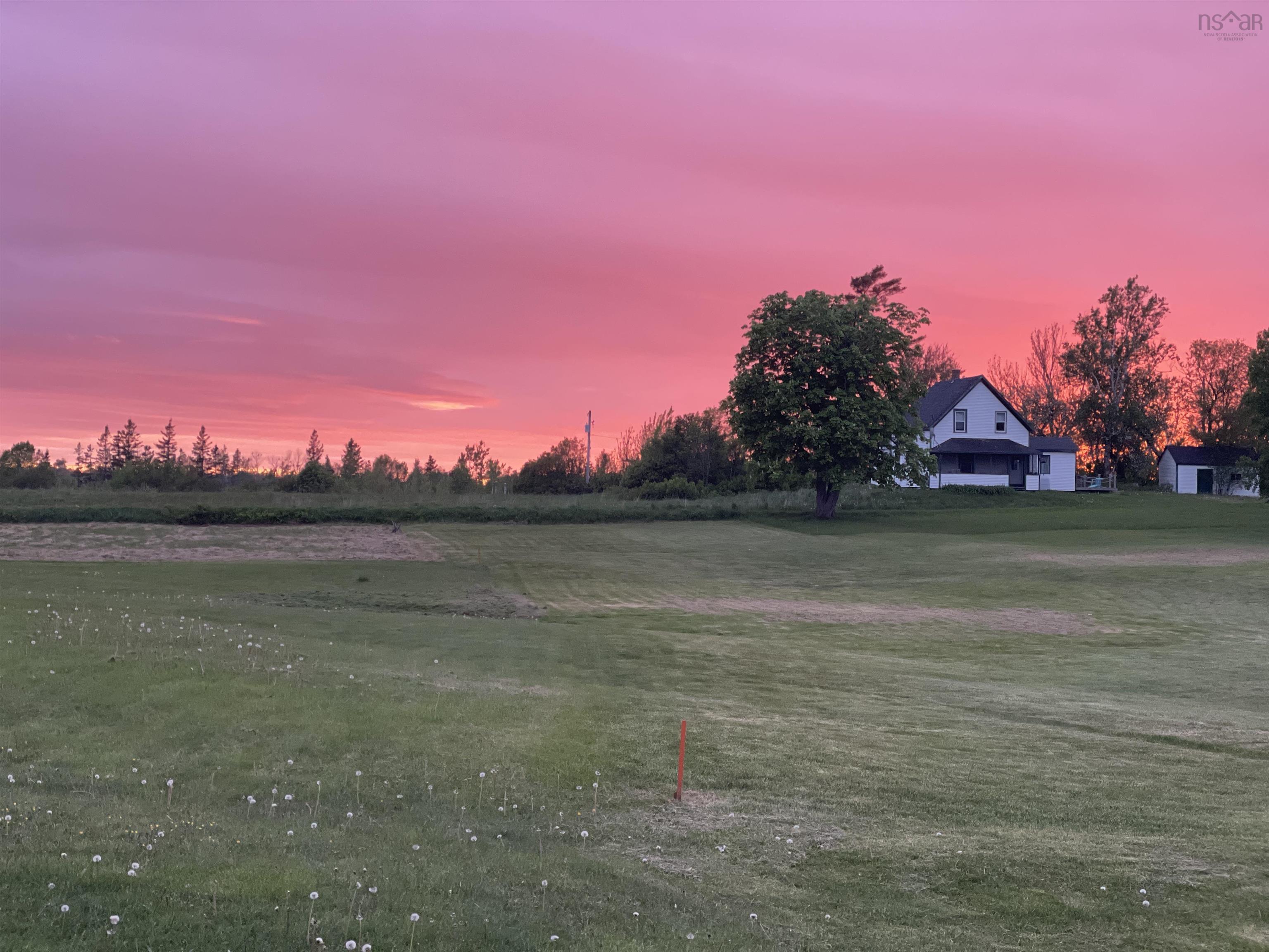 $327,900.00: 27 Island View Crescent, Caribou River