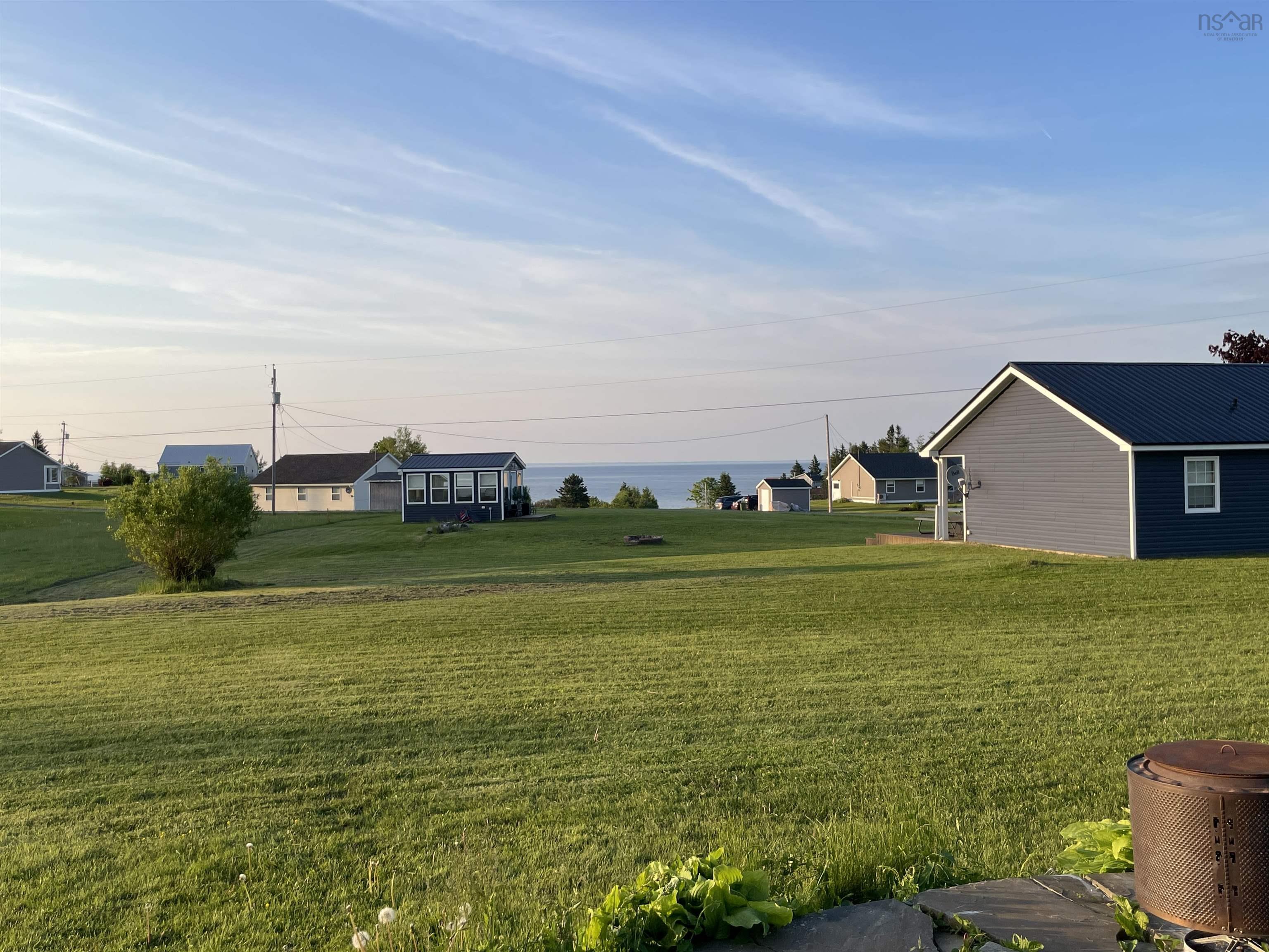 $327,900.00: 27 Island View Crescent, Caribou River