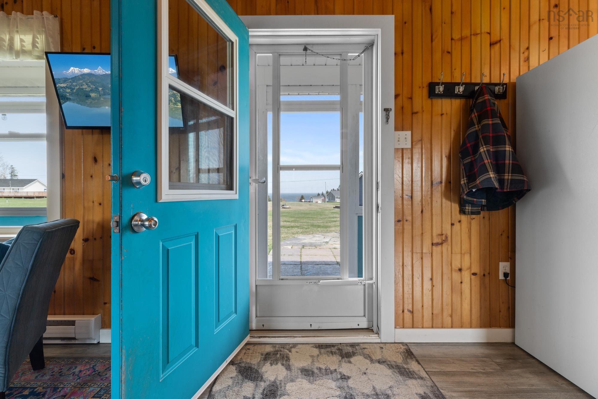 $327,900.00: 27 Island View Crescent, Caribou River