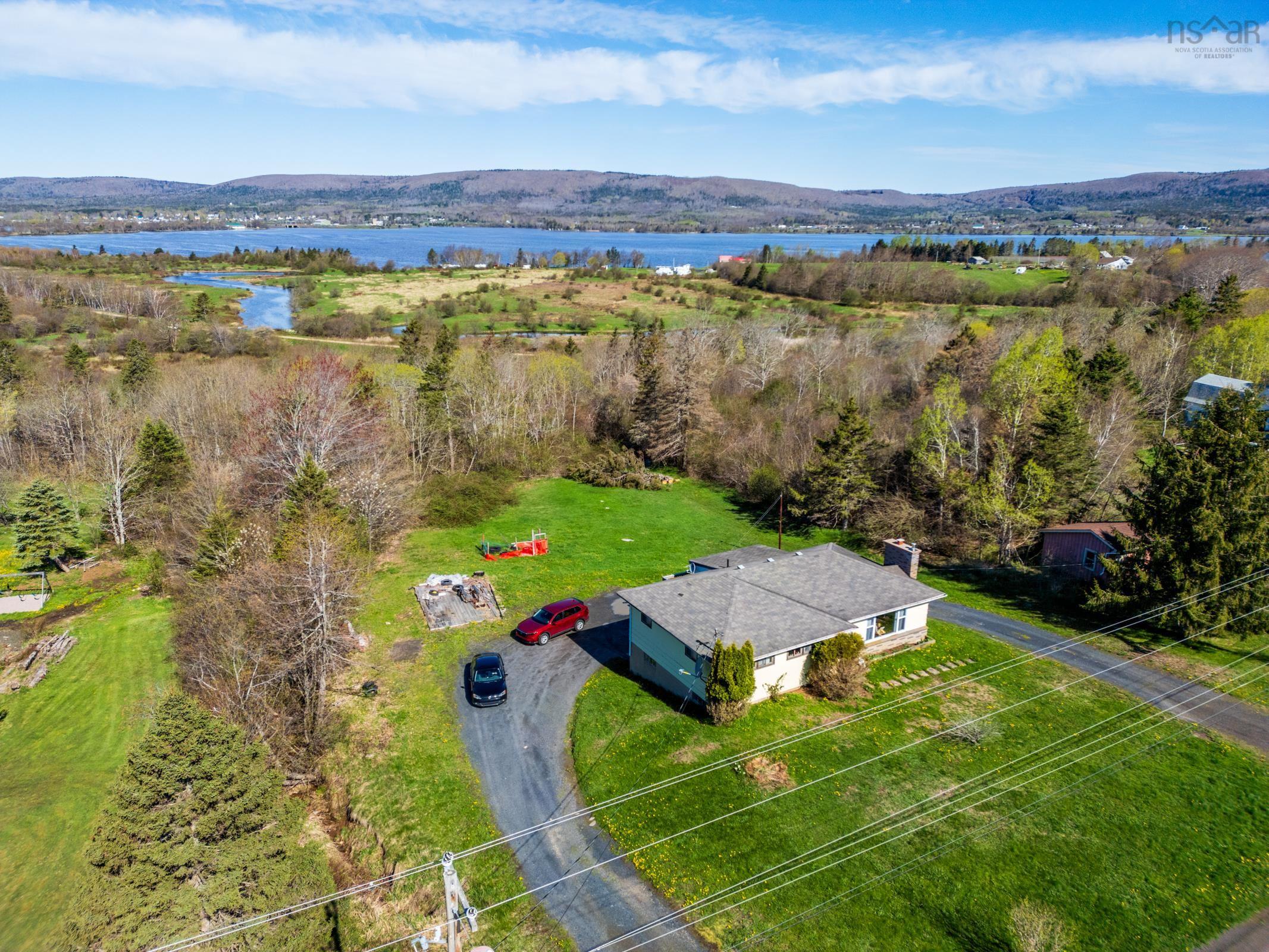 $280,000.00: 301 Highway 201, Moschelle