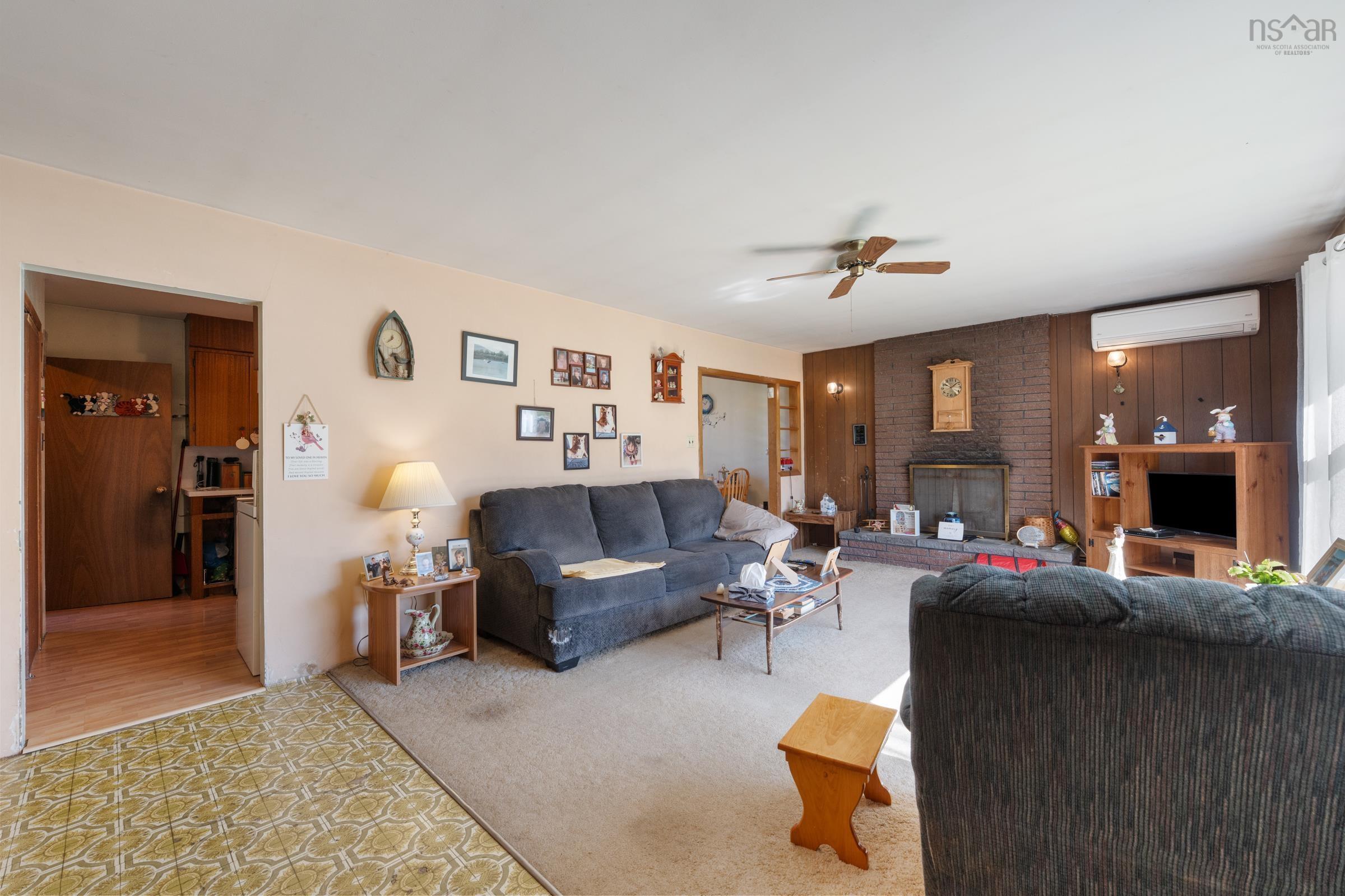 $280,000.00: 301 Highway 201, Moschelle