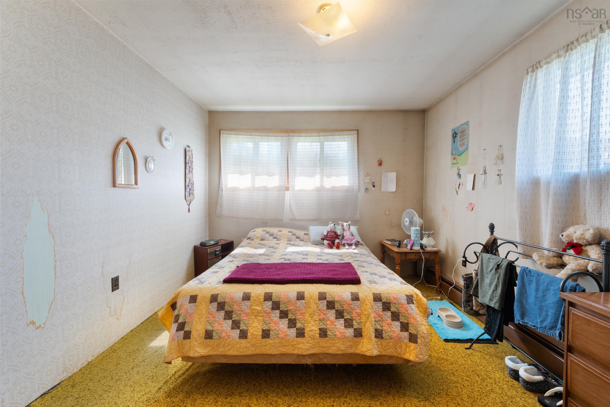 $280,000.00: 301 Highway 201, Moschelle