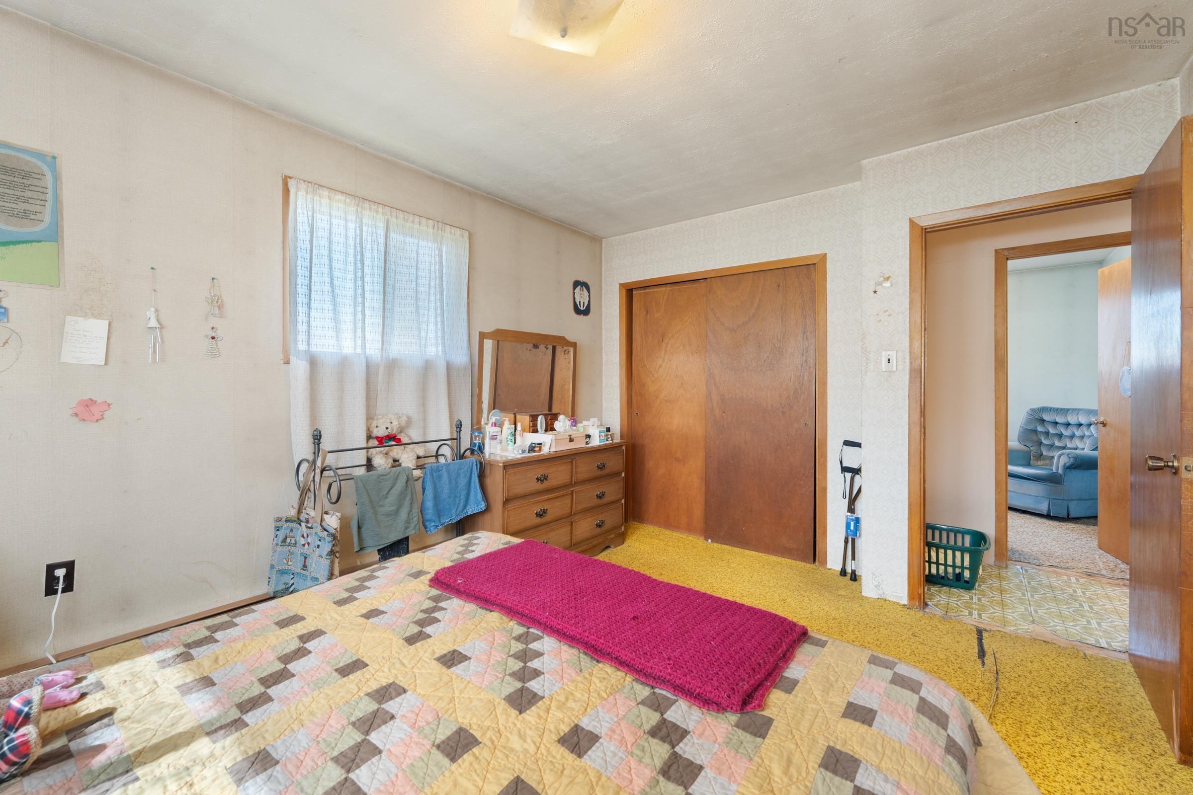 $280,000.00: 301 Highway 201, Moschelle