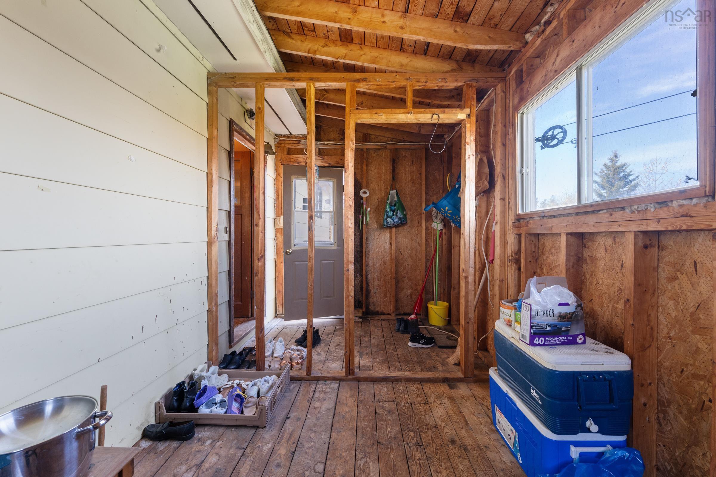 $280,000.00: 301 Highway 201, Moschelle