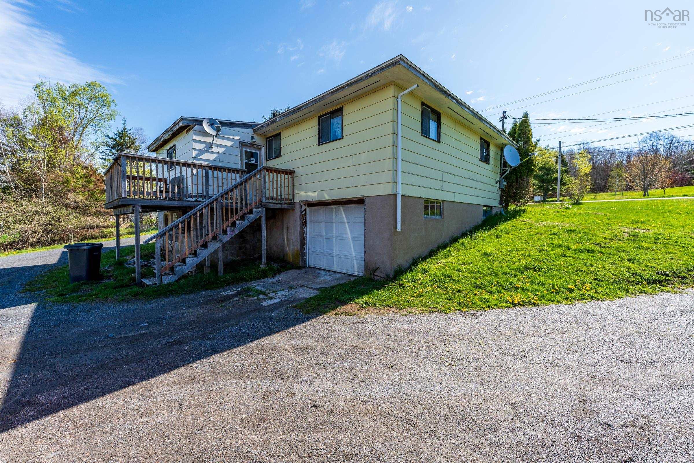 $280,000.00: 301 Highway 201, Moschelle
