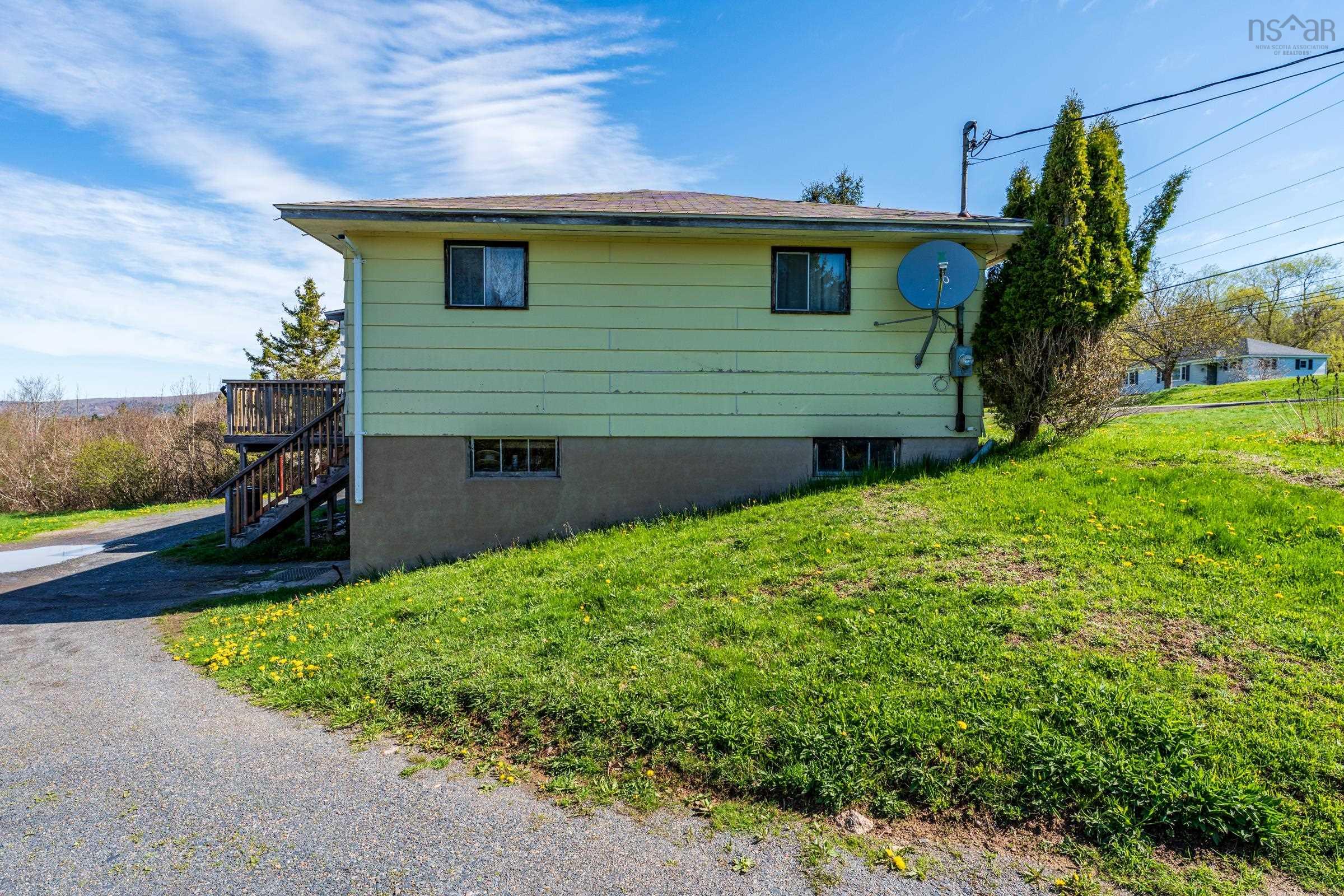 $280,000.00: 301 Highway 201, Moschelle