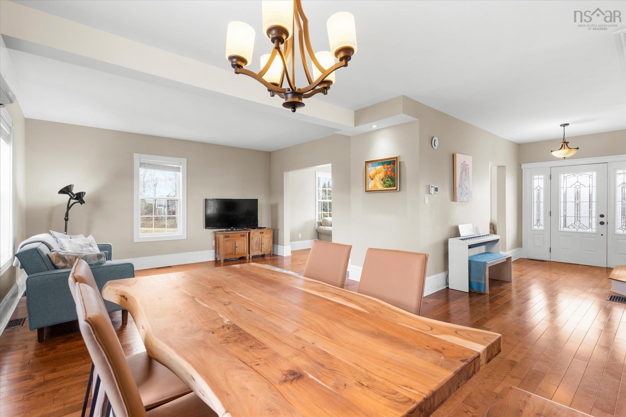 $799,900.00: 2702 & 2710 332 Highway, Bayport