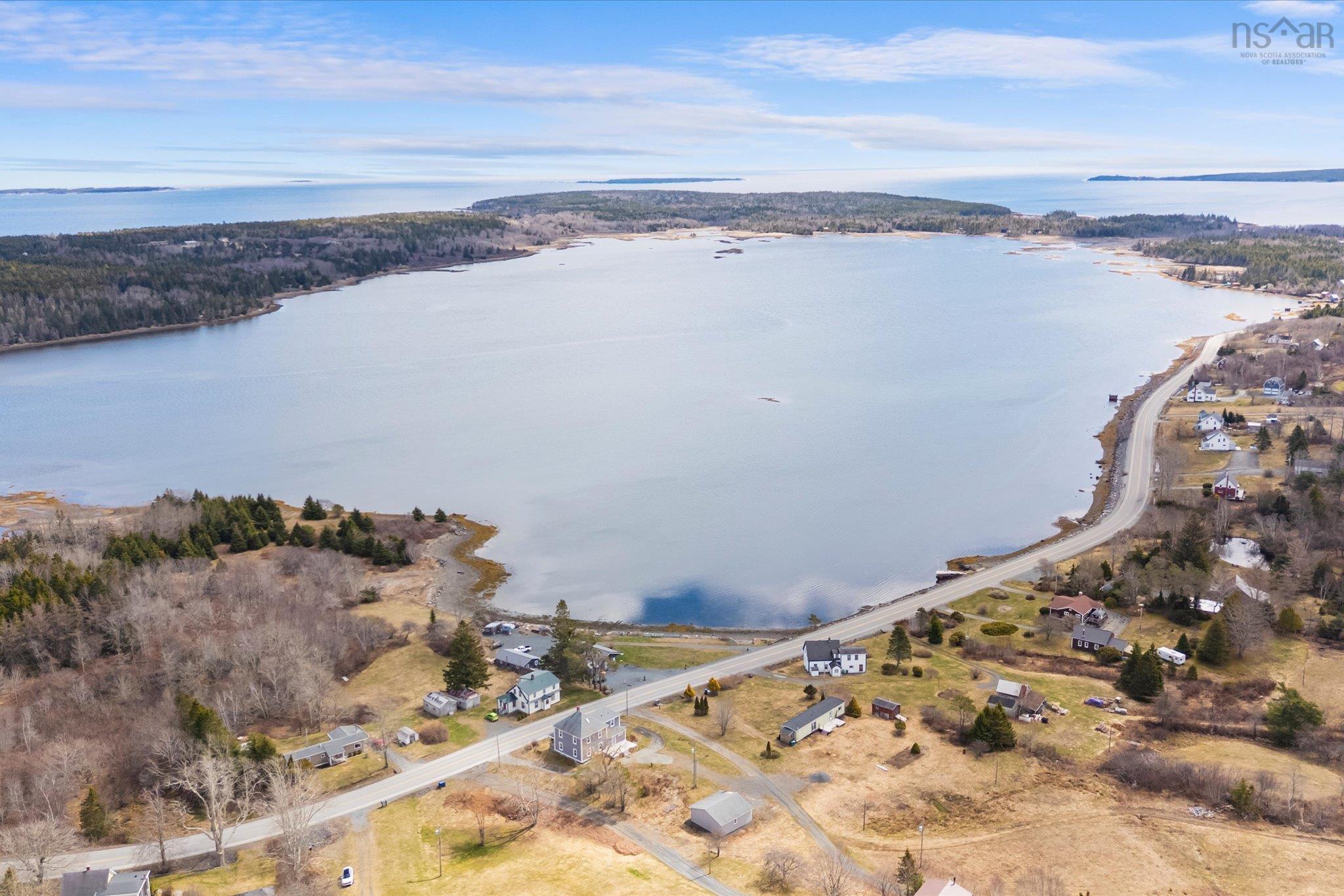 $799,900.00: 2702 & 2710 332 Highway, Bayport