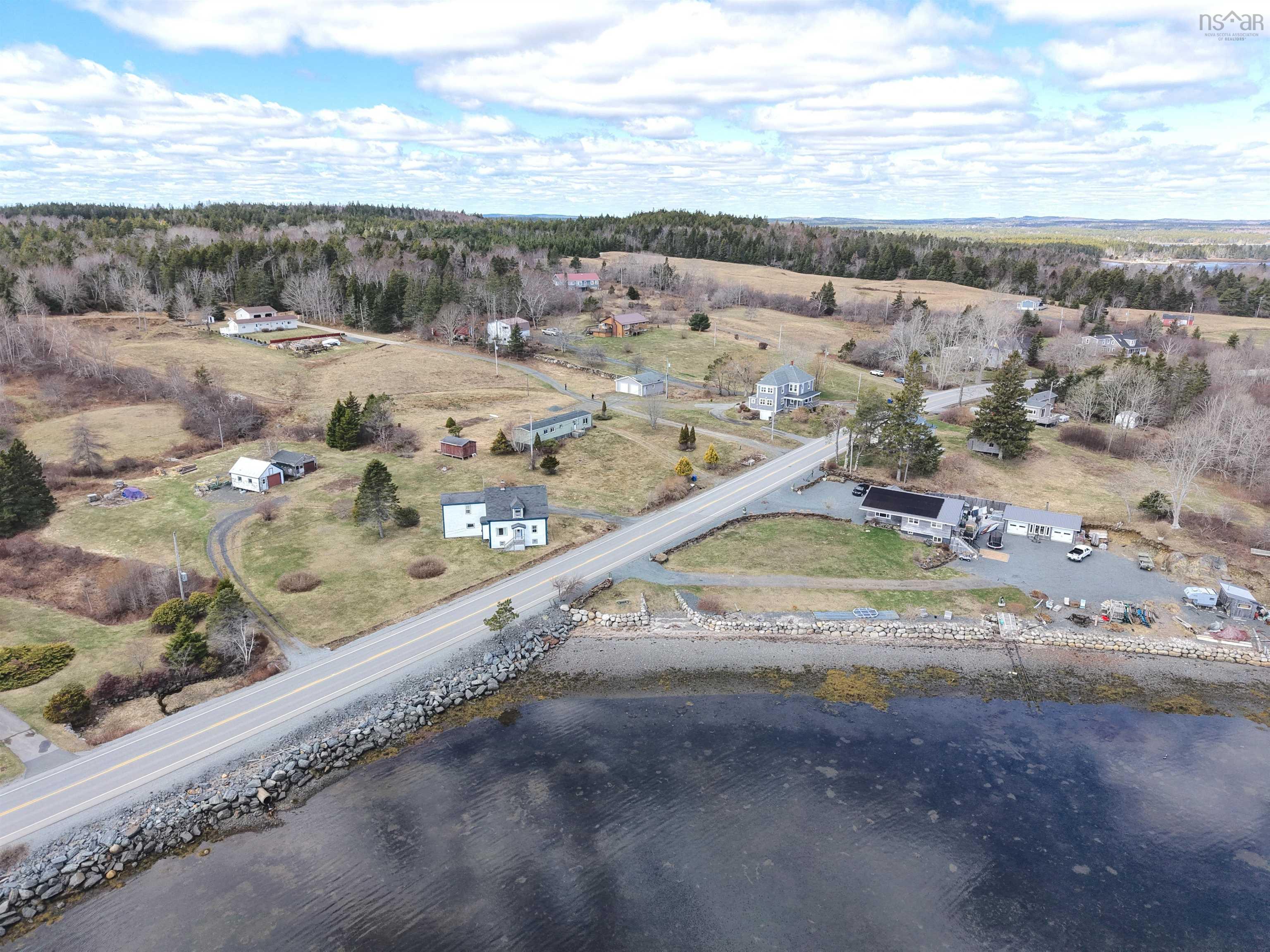 $799,900.00: 2702 & 2710 332 Highway, Bayport