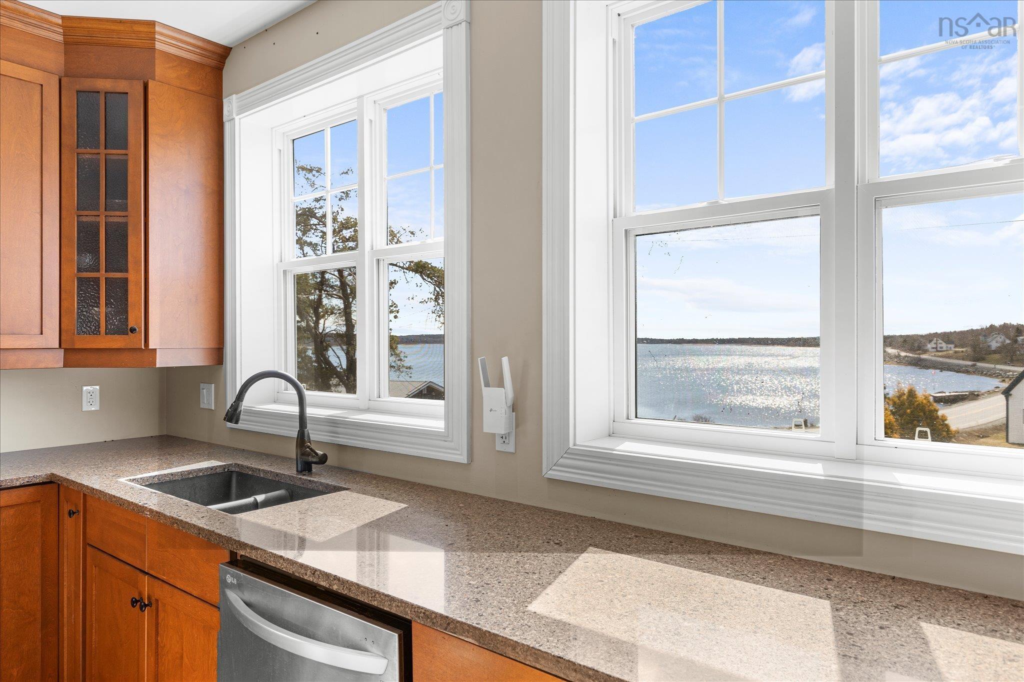 $799,900.00: 2702 & 2710 332 Highway, Bayport