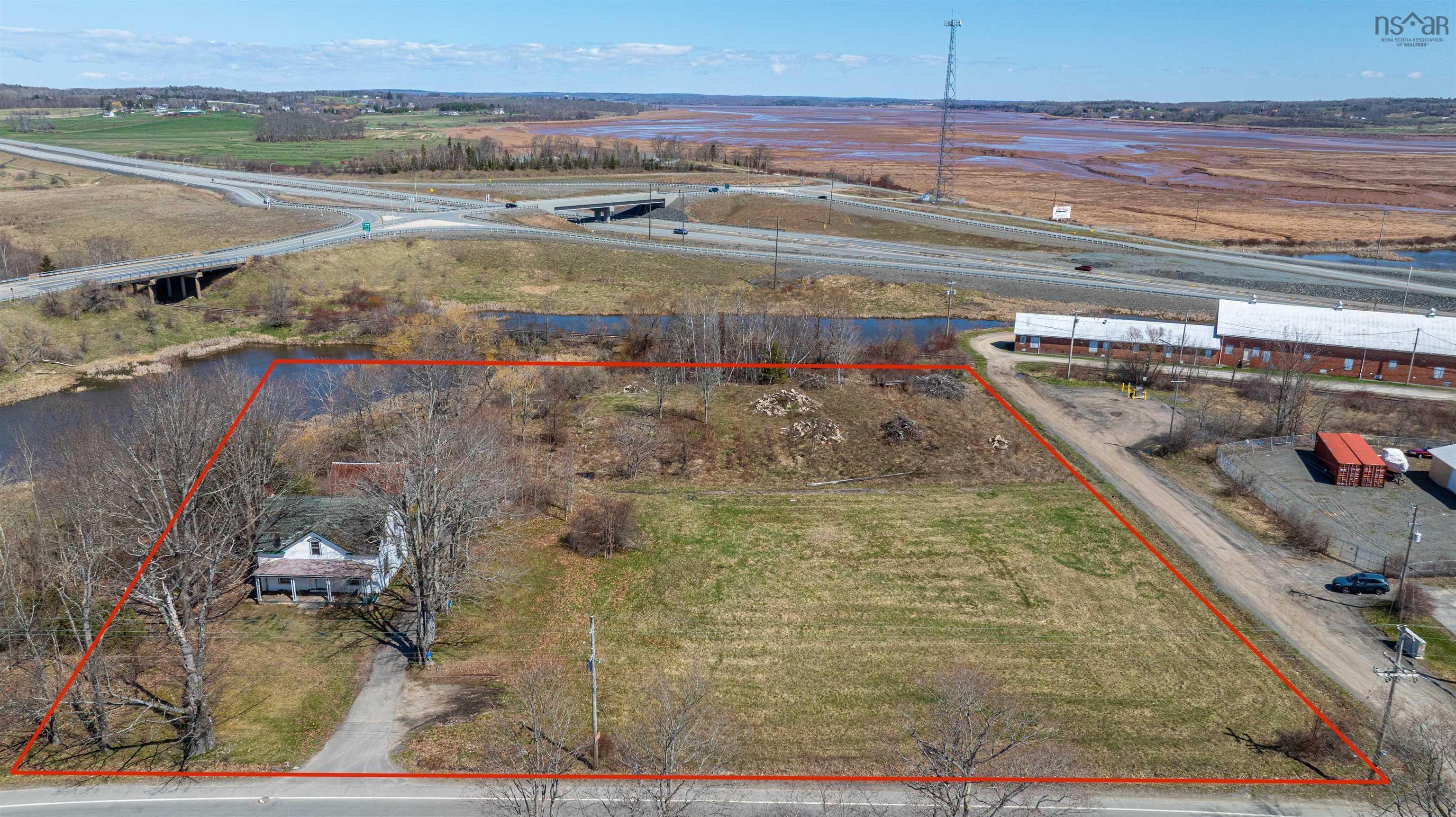 $899,000.00: 1981 Highway 1 Highway, Falmouth