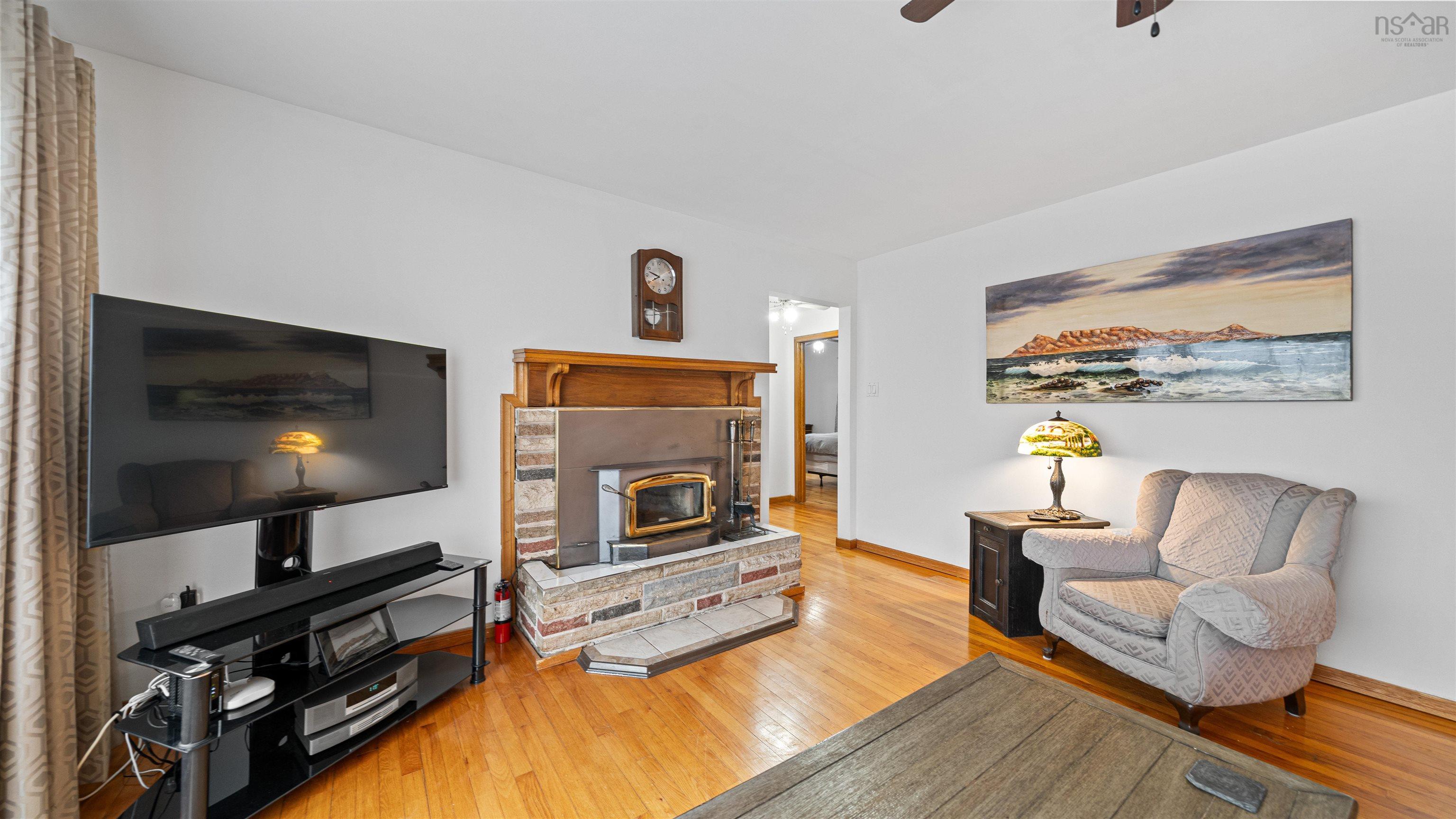 $479,900.00: 187 Caldwell Road, Cole Harbour