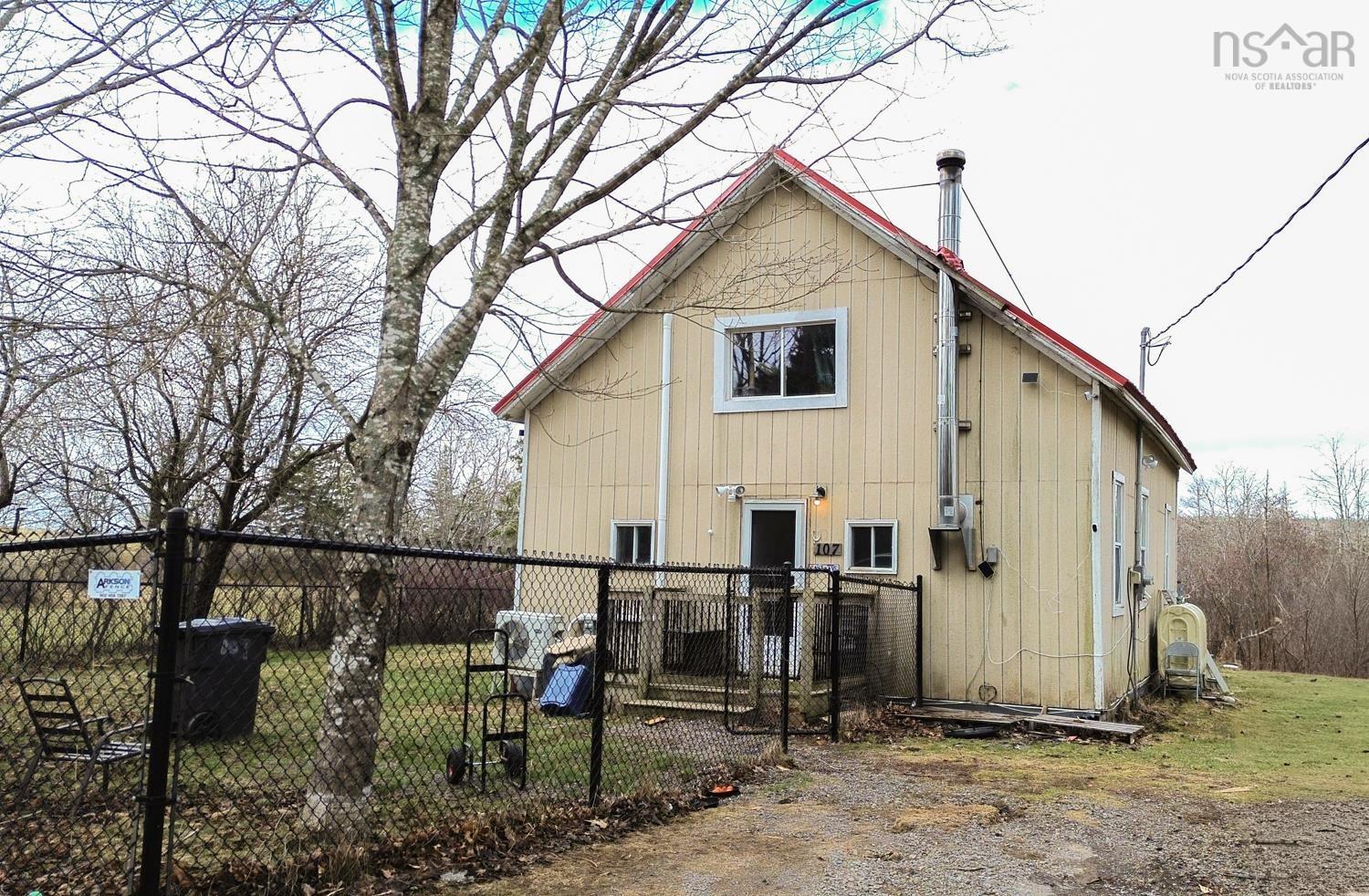 $230,000.00: 107 UPPER PEMBROKE Road, Pembroke