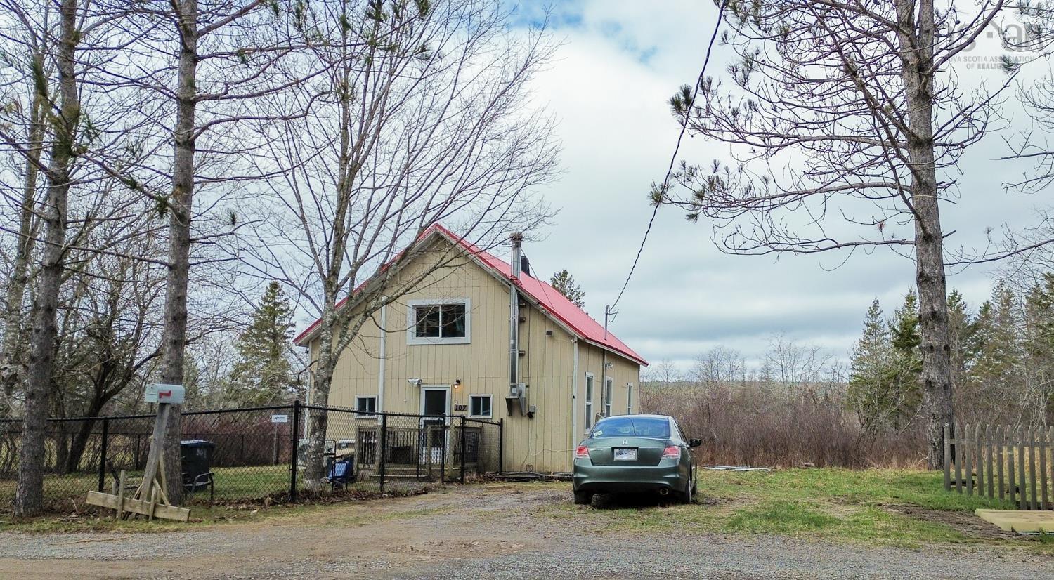 $230,000.00: 107 UPPER PEMBROKE Road, Pembroke