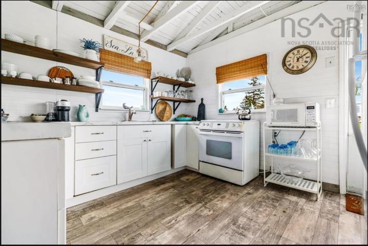 $329,000.00: 83 Red Cliff Drive, Seafoam