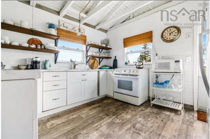 $329,000.00: 83 Red Cliff Drive, Seafoam