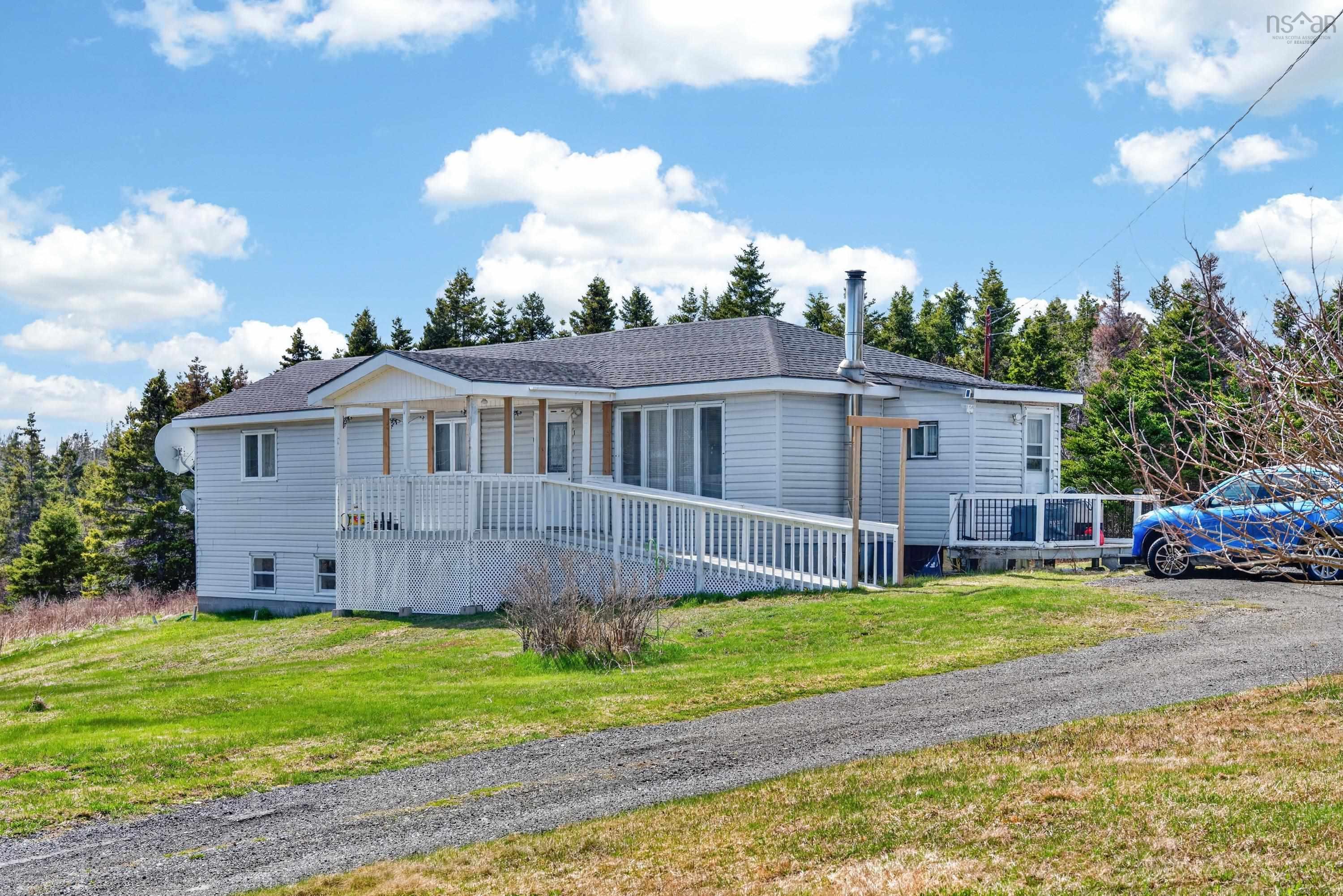 $250,000.00: 235 Louisbourg Main-A-Dieu Road, Louisbourg