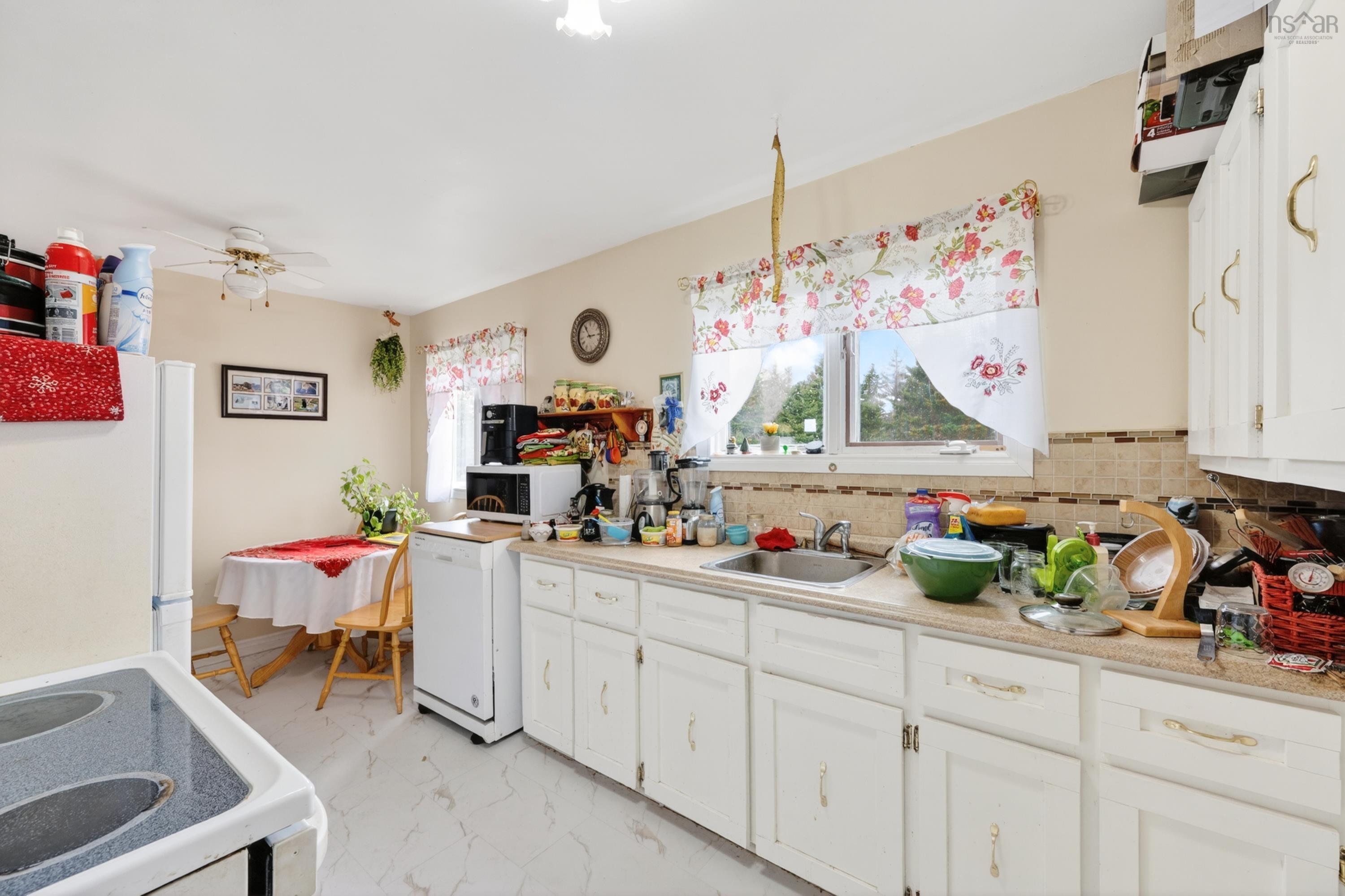 $250,000.00: 235 Louisbourg Main-A-Dieu Road, Louisbourg
