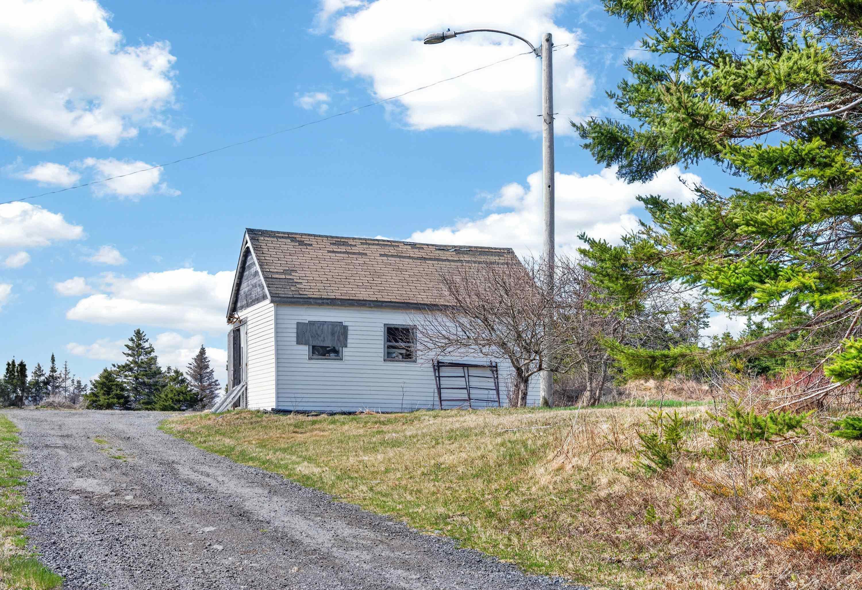 $250,000.00: 235 Louisbourg Main-A-Dieu Road, Louisbourg