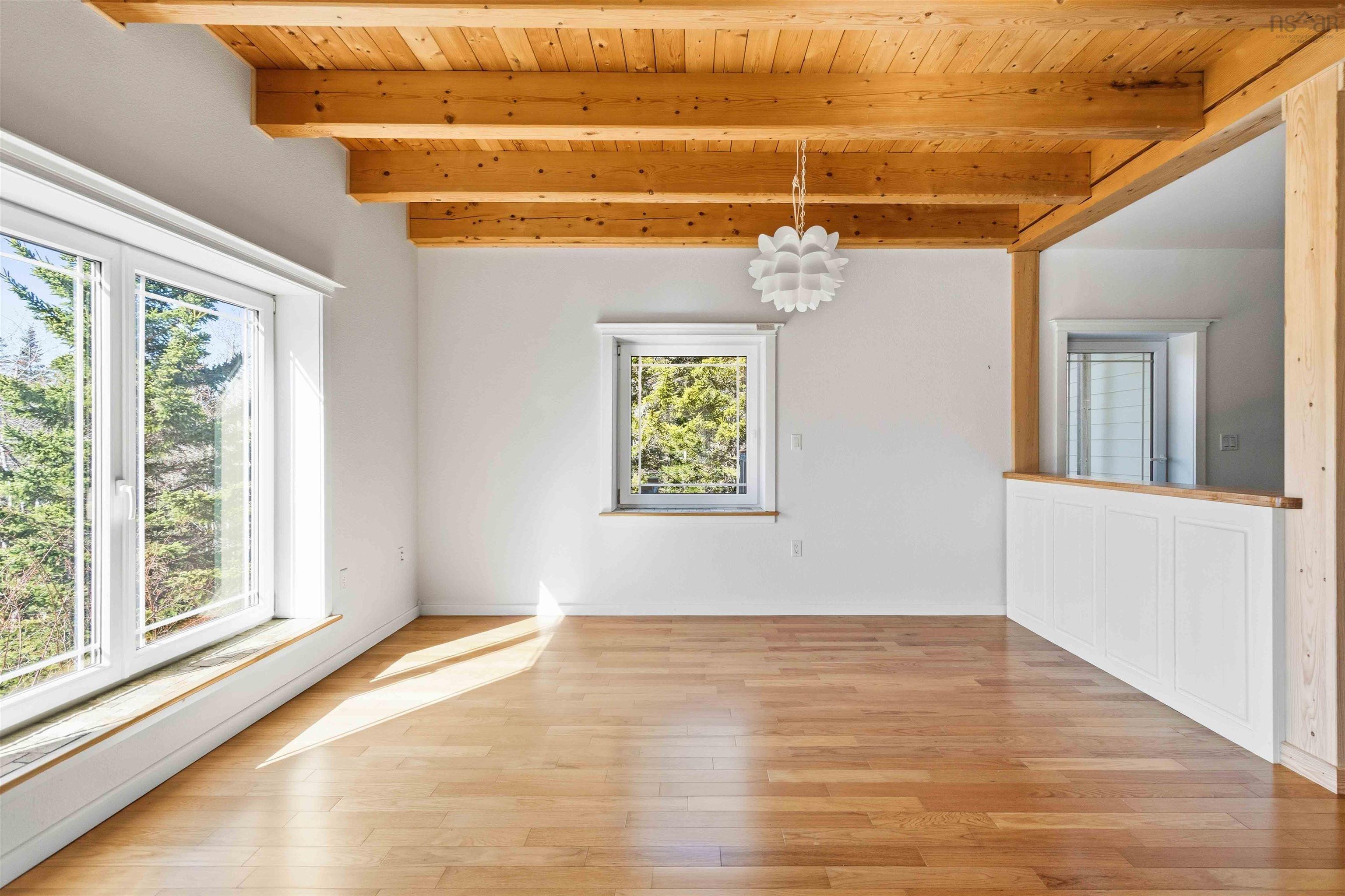 $699,900.00: 40 Big Rock Lane, East Chester