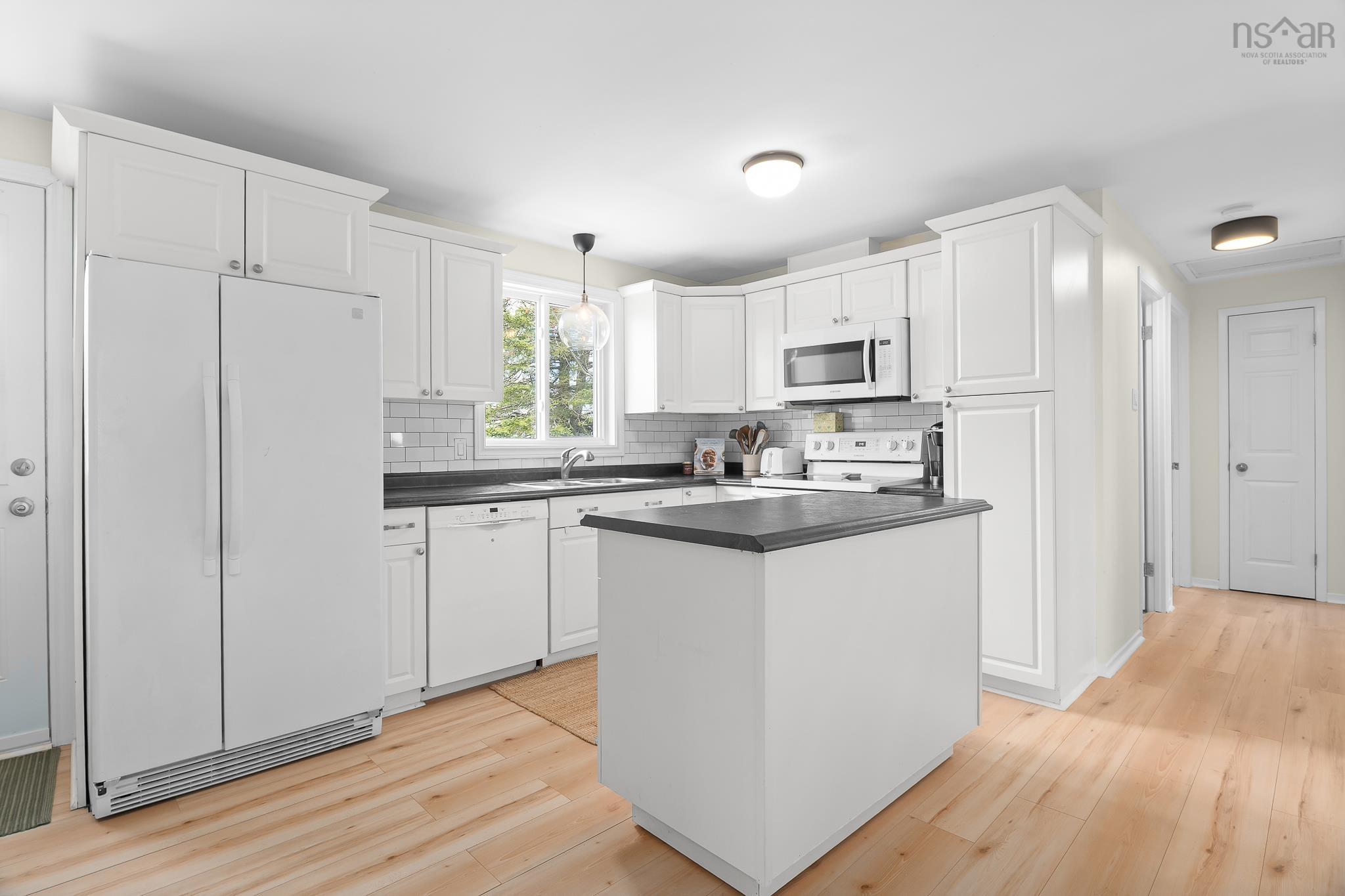 3 Sarah Crescent, Dartmouth, NS (MLS 202610497)