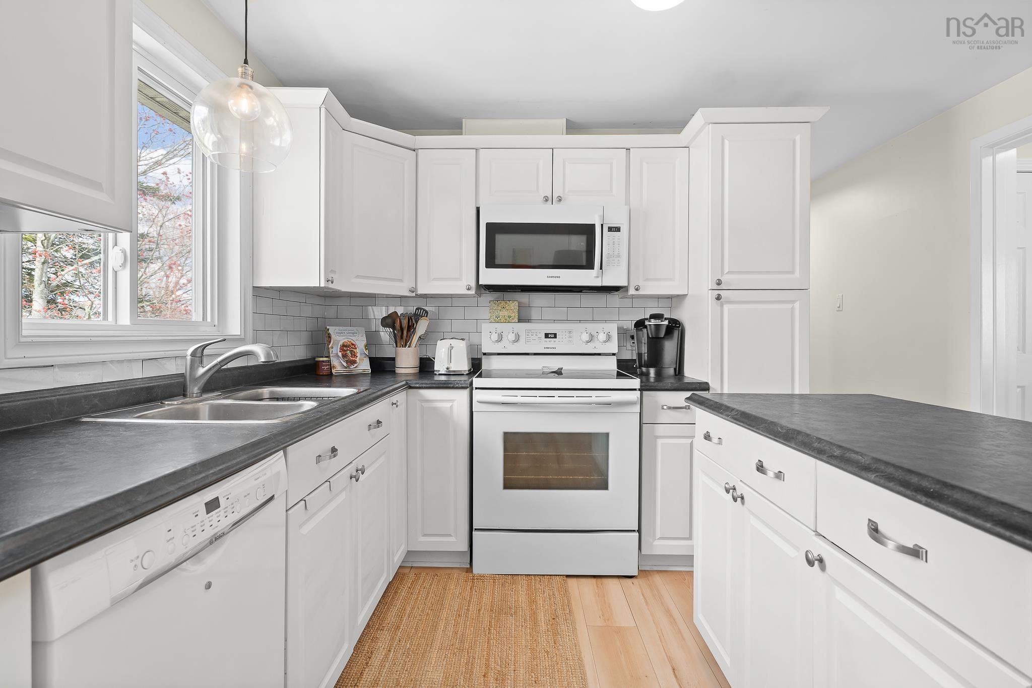 3 Sarah Crescent, Dartmouth, NS (MLS 202610497)