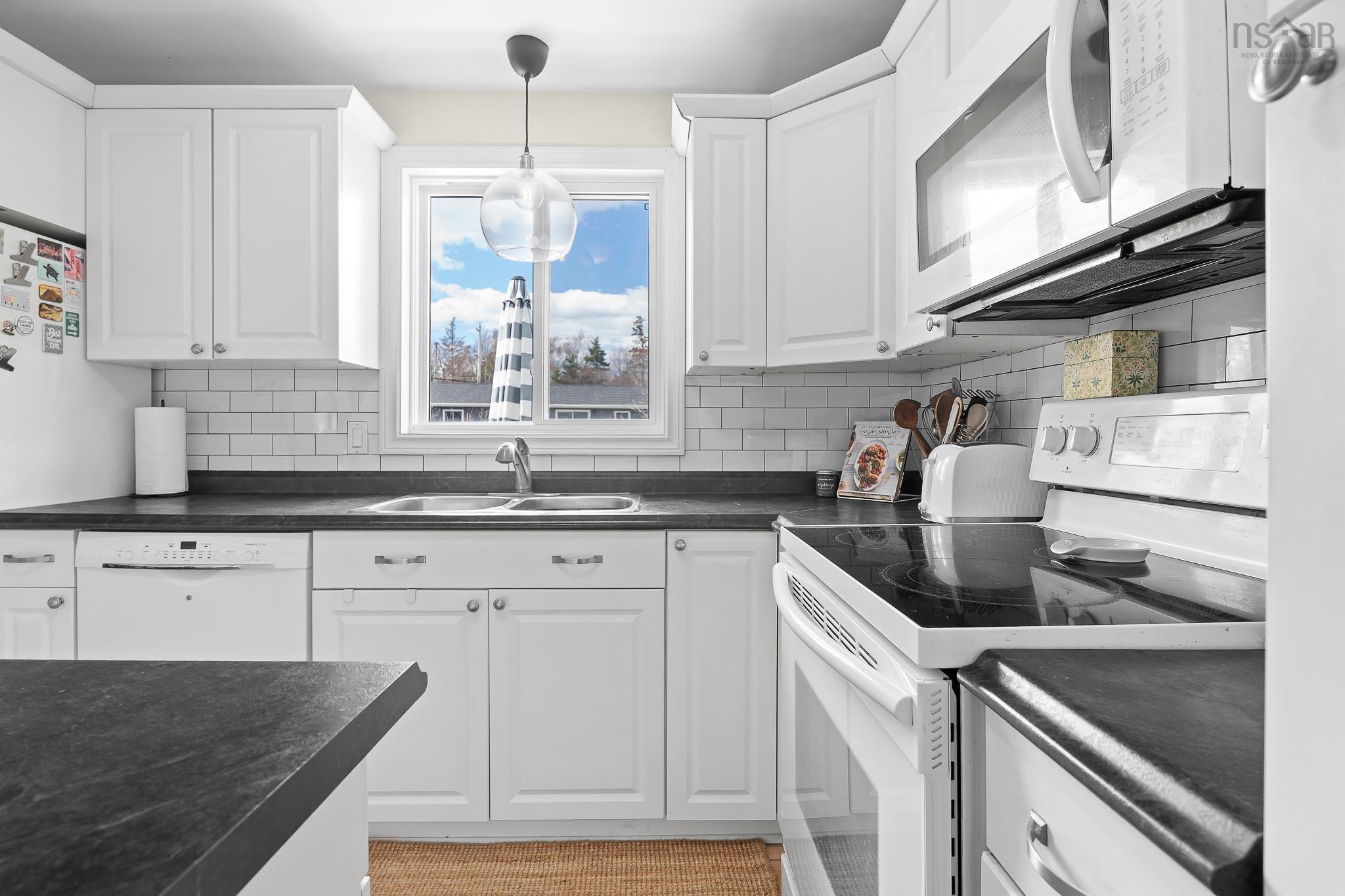 3 Sarah Crescent, Dartmouth, NS (MLS 202610497)