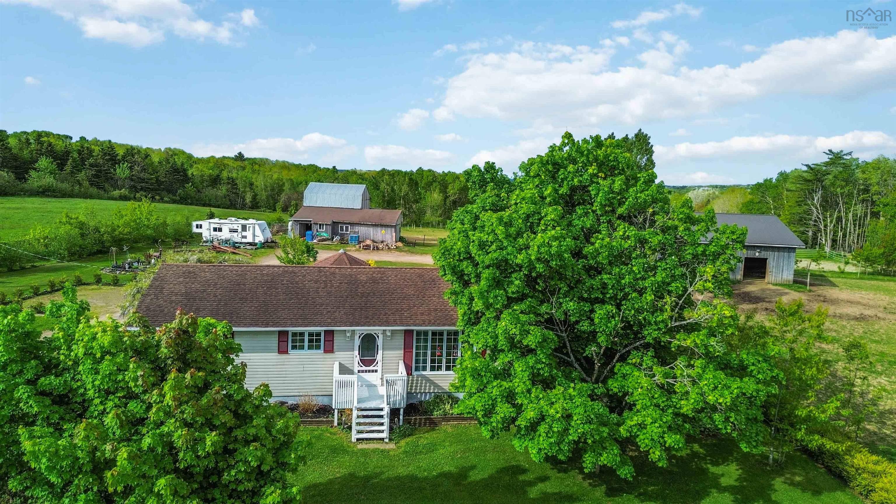 $759,000.00: 251 Ben Jackson Road, Hants Border