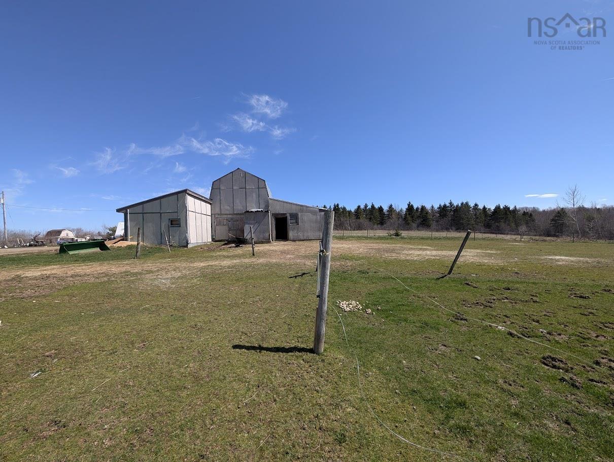 $759,000.00: 251 Ben Jackson Road, Hants Border