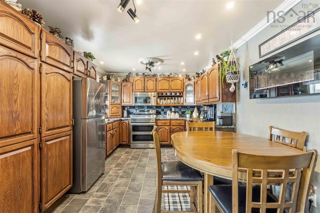 $759,000.00: 251 Ben Jackson Road, Hants Border