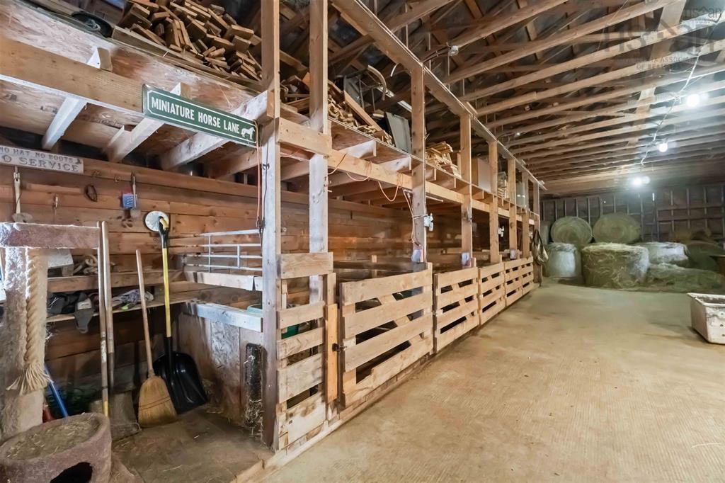 $759,000.00: 251 Ben Jackson Road, Hants Border