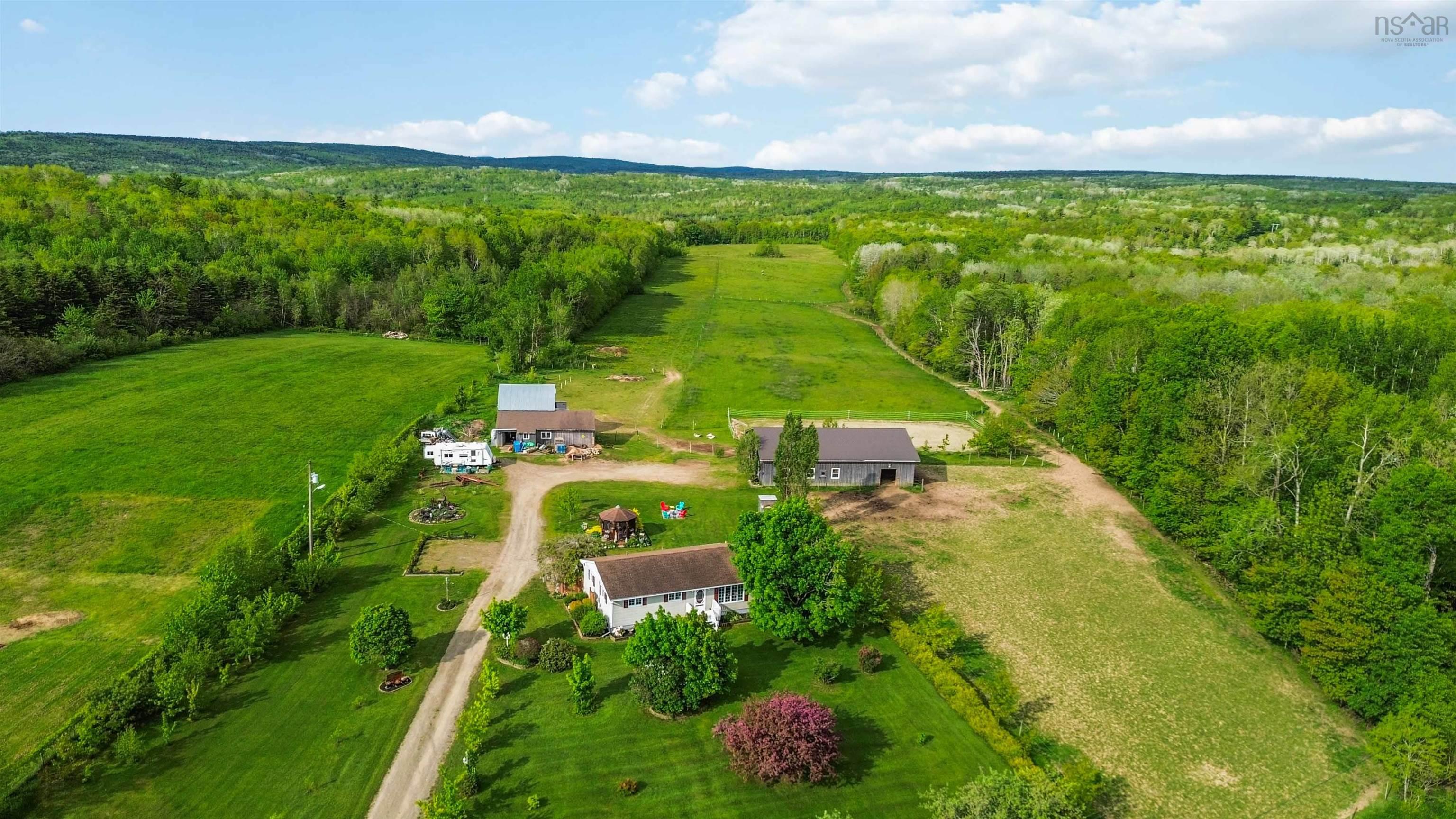 $759,000.00: 251 Ben Jackson Road, Hants Border