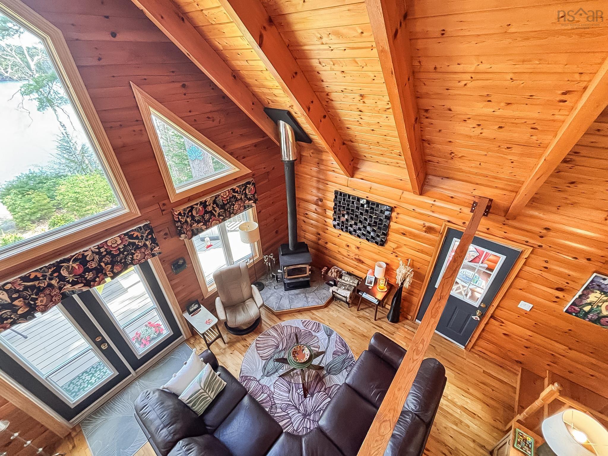 $549,000.00: 19 Jays Point Road, Labelle