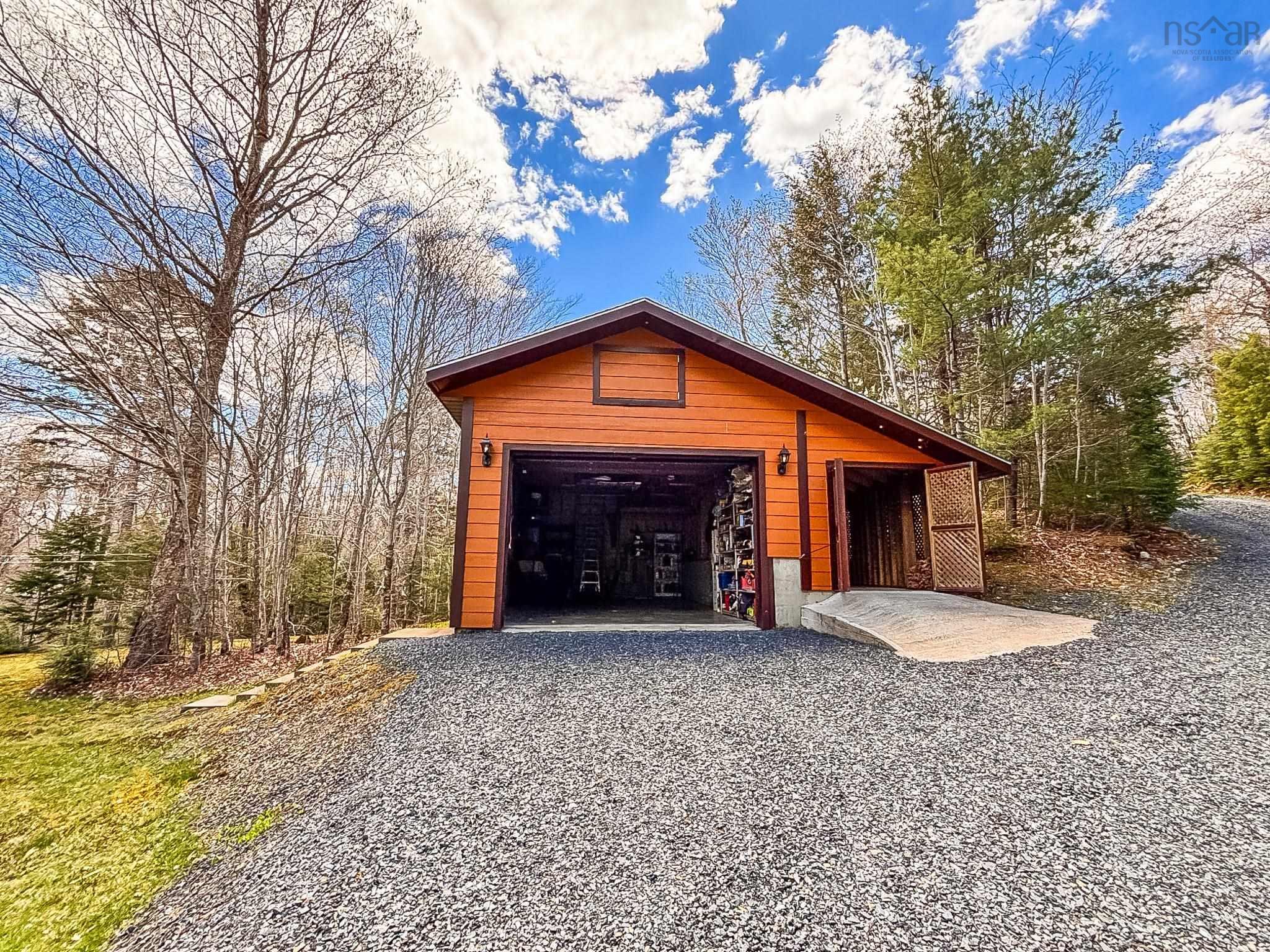 $549,000.00: 19 Jays Point Road, Labelle