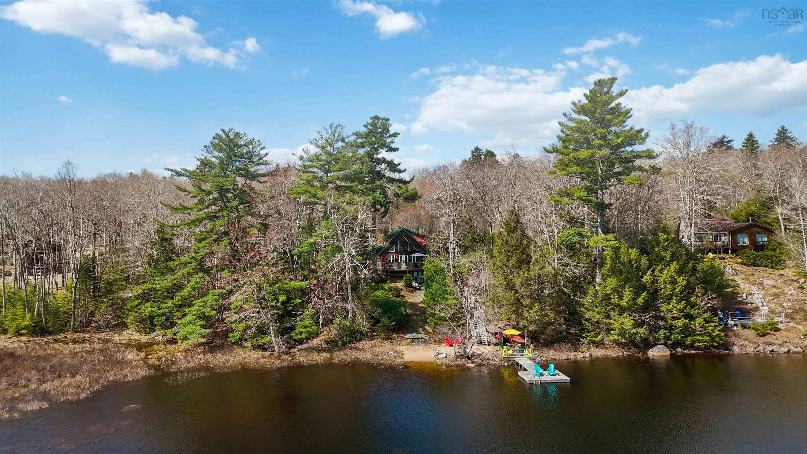 $549,000.00: 19 Jays Point Road, Labelle
