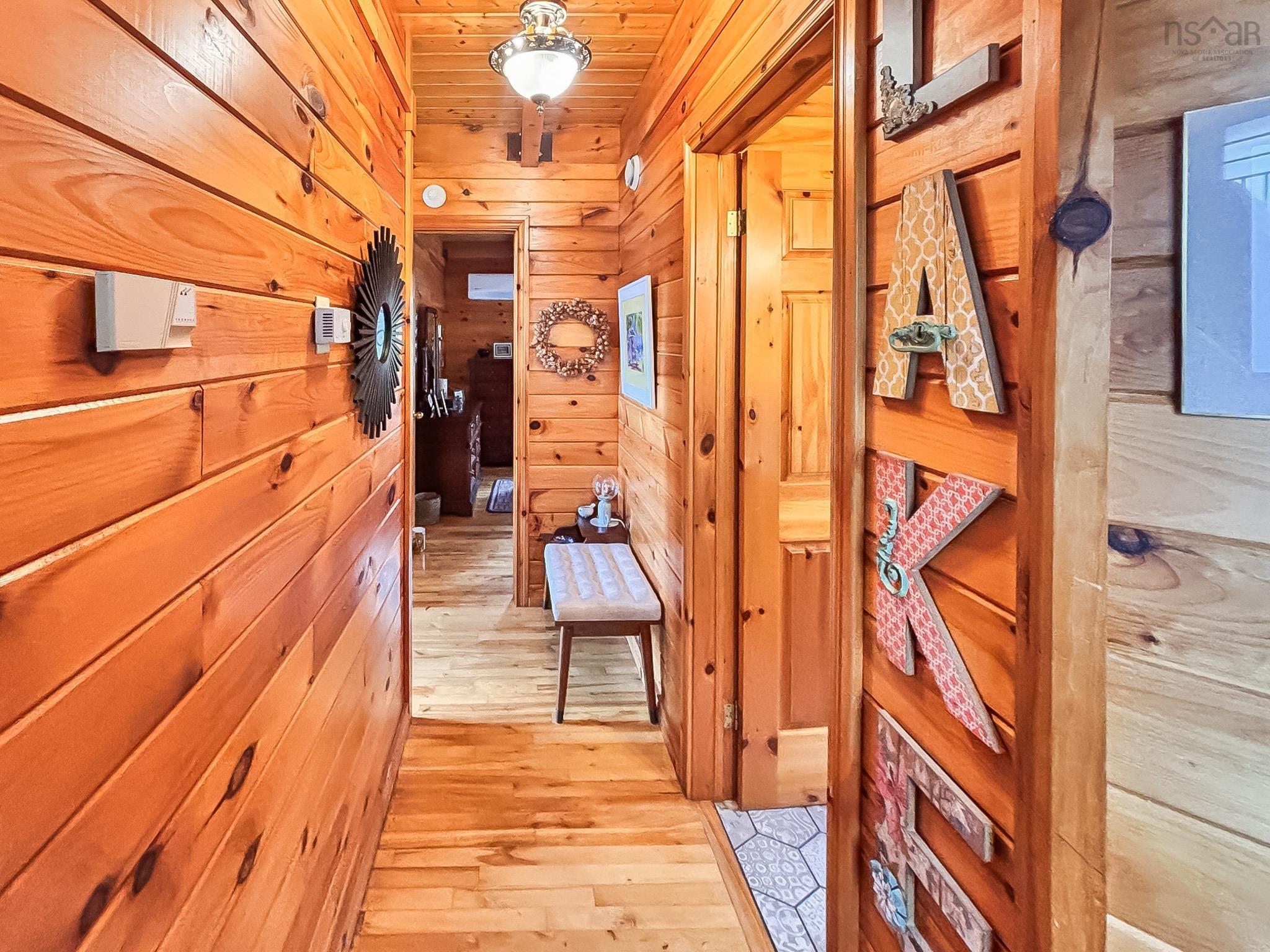 $549,000.00: 19 Jays Point Road, Labelle