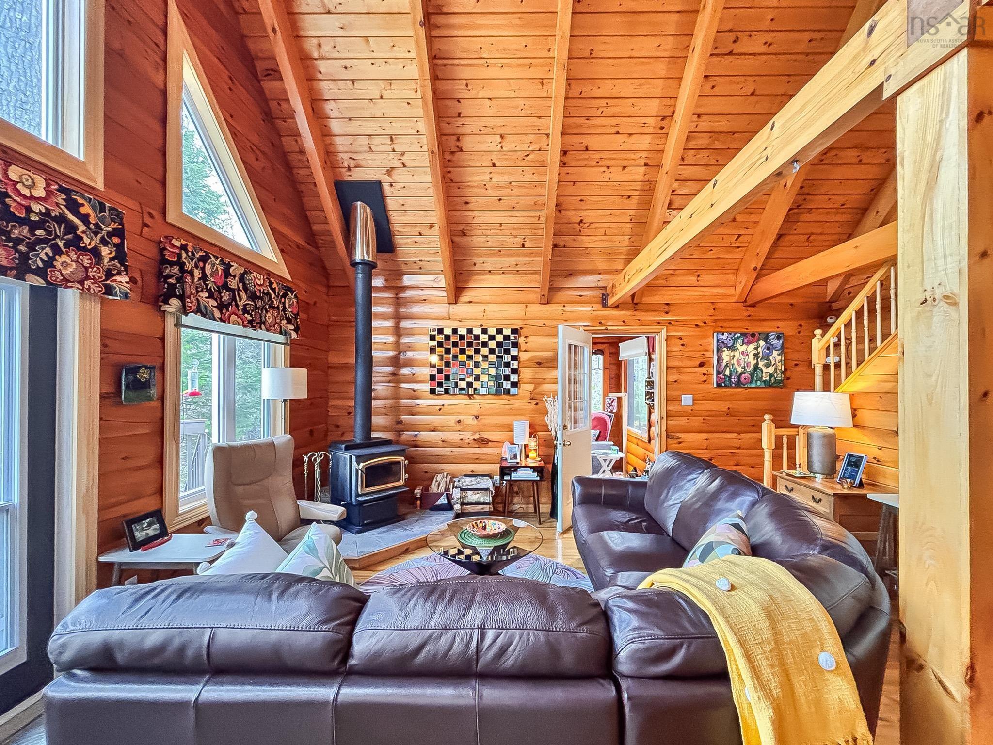 $549,000.00: 19 Jays Point Road, Labelle
