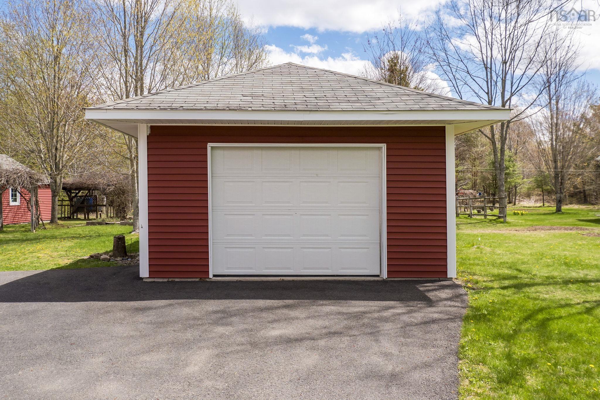 $599,000.00: 141 Morris Crescent, North Alton