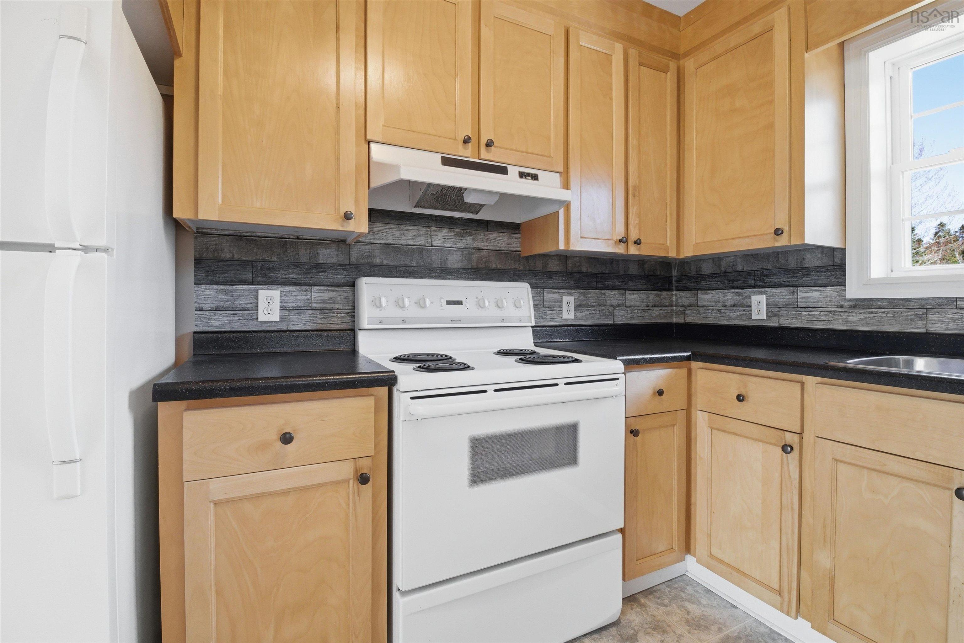 $424,900.00: 300 Old Trunk 3 Road, East Chester