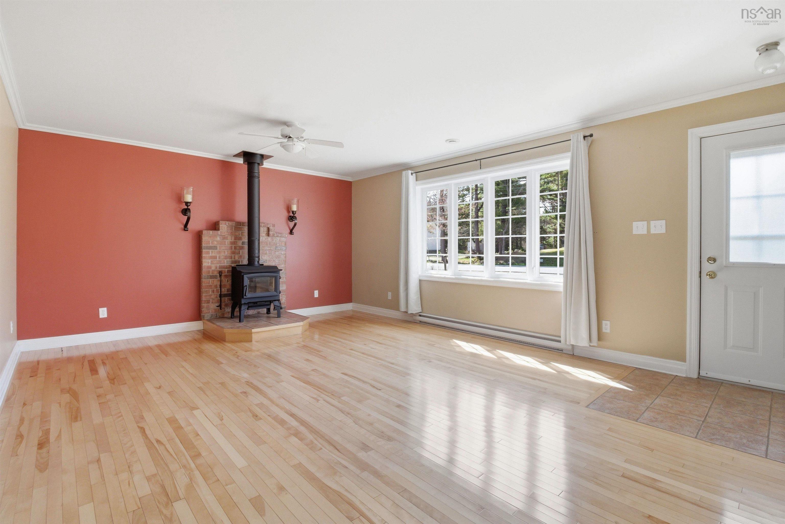 $424,900.00: 300 Old Trunk 3 Road, East Chester