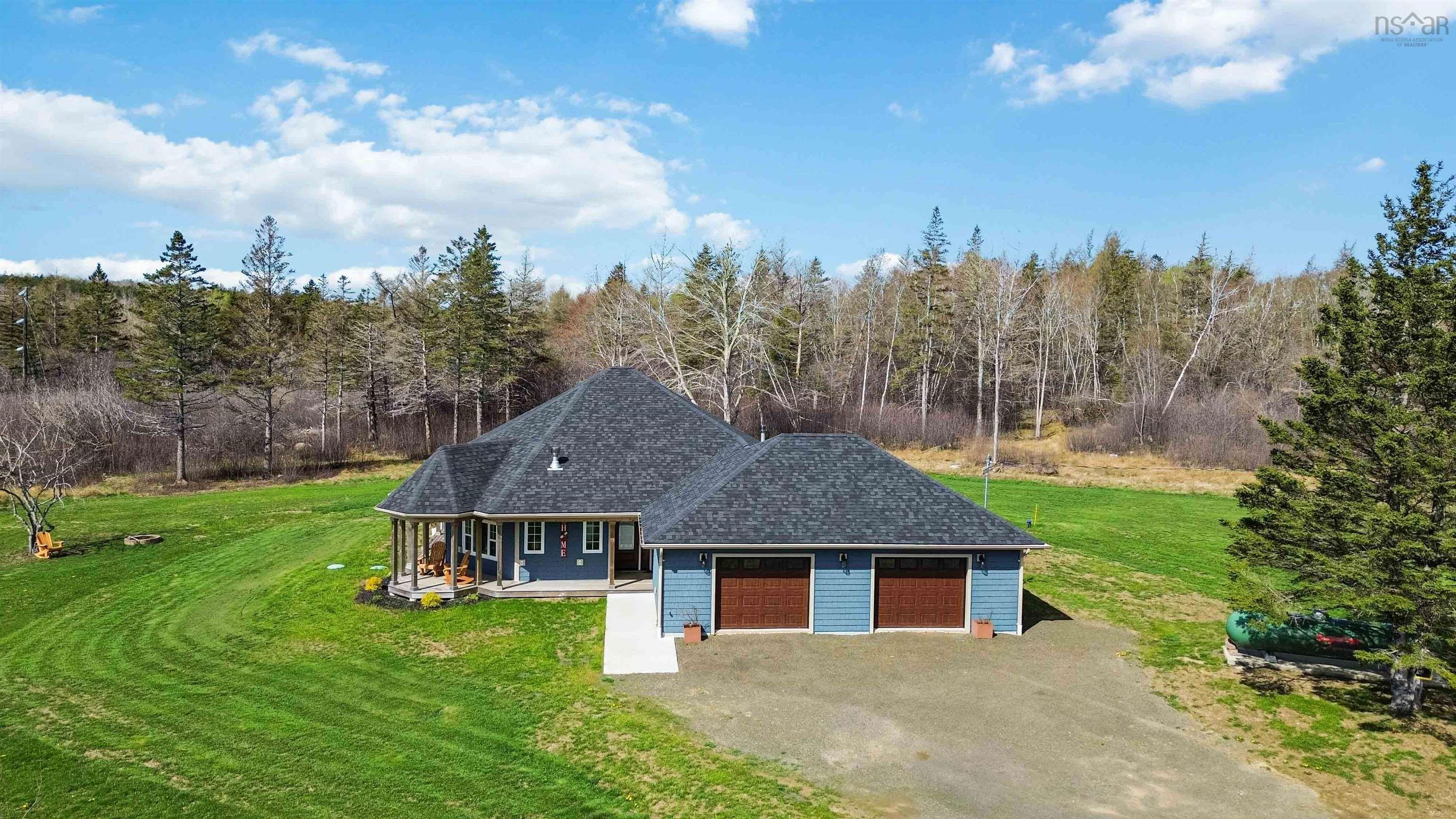 $649,000.00: 1572 Lansdowne Road, Bear River